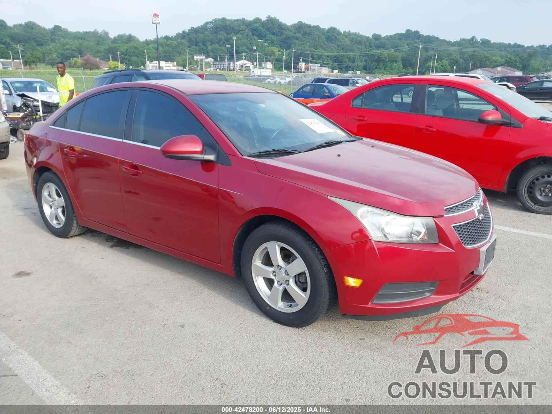 CHEVROLET CRUZE 2014 - 1G1PC5SB7E7343512