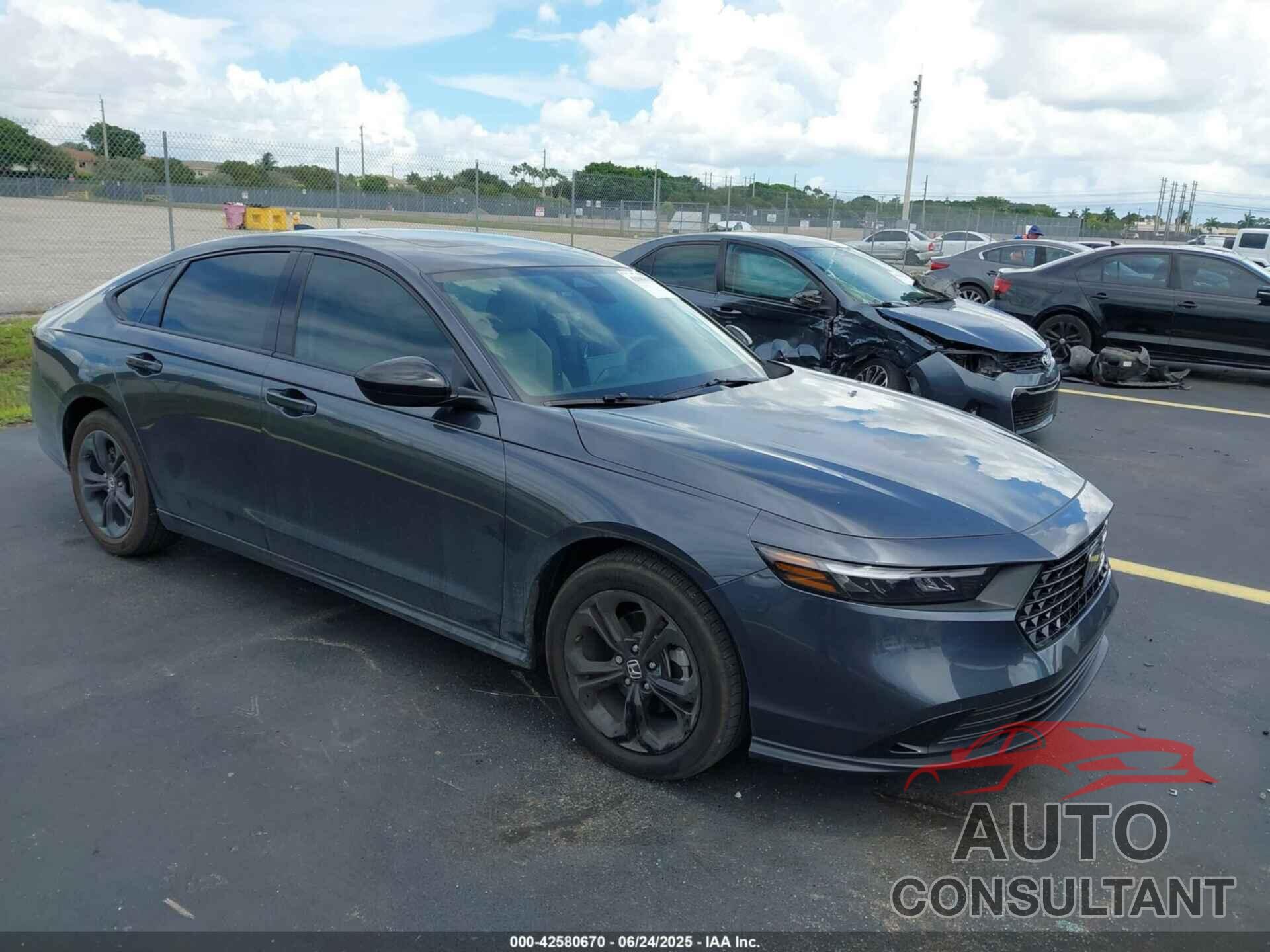HONDA ACCORD 2025 - 1HGCY1F46SA018183