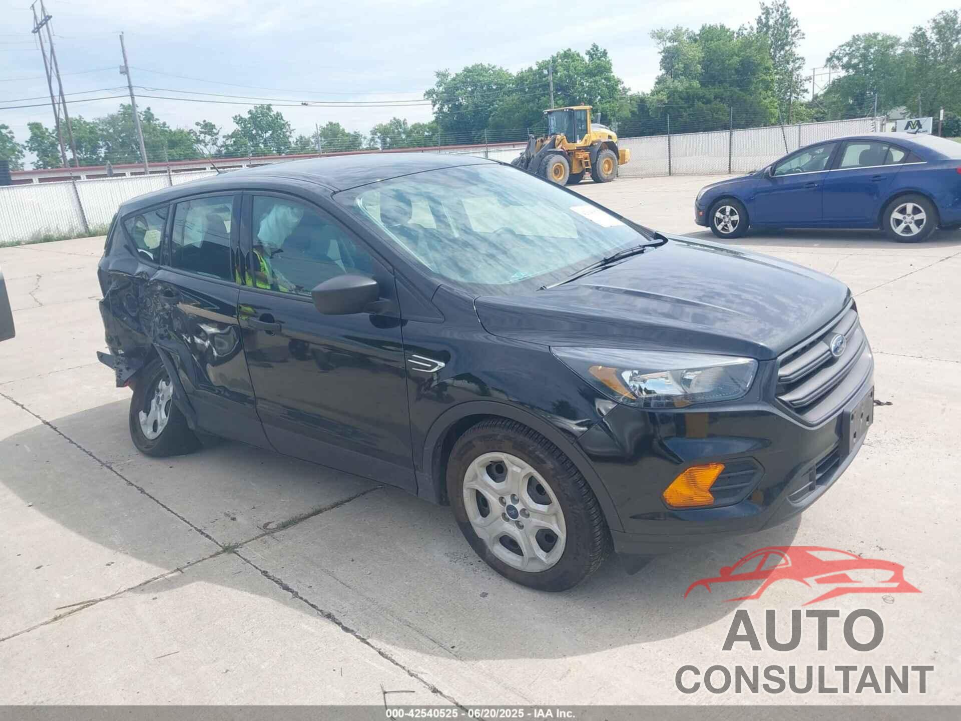 FORD ESCAPE 2018 - 1FMCU0F70JUB54896