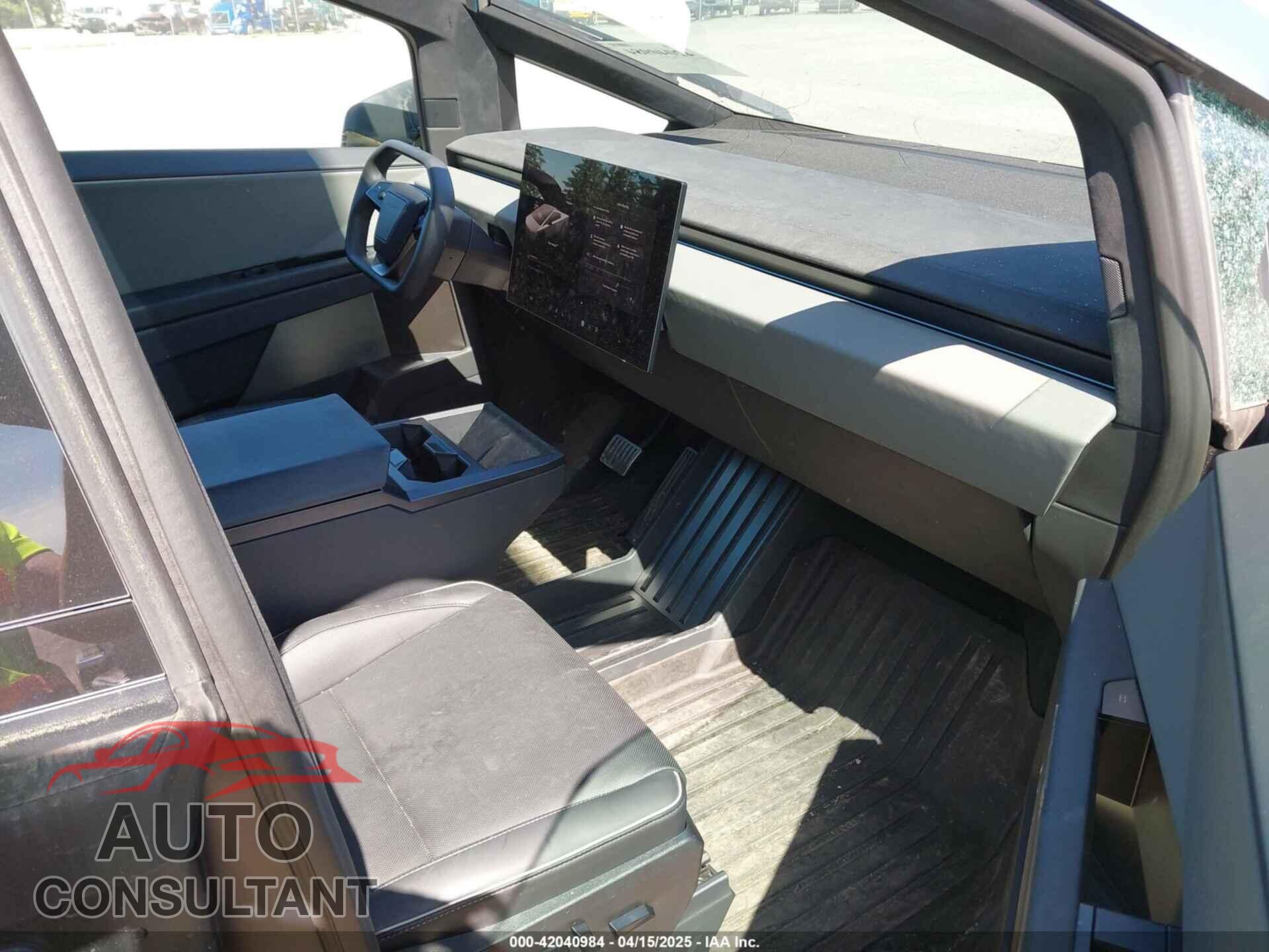 TESLA CYBERTRUCK 2024 - 7G2CEHEE3RA035965