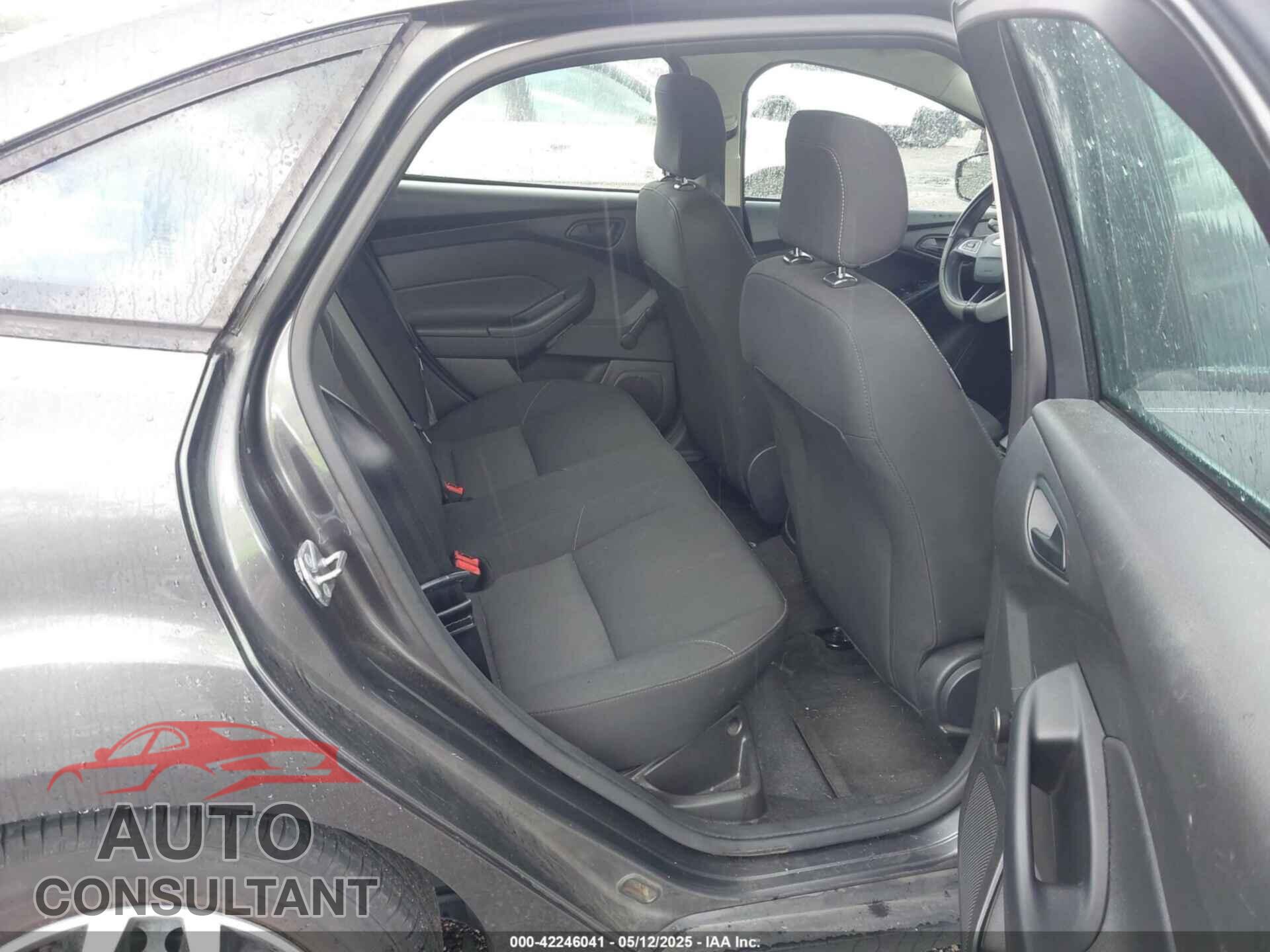FORD FOCUS 2016 - 1FADP3E20GL335170