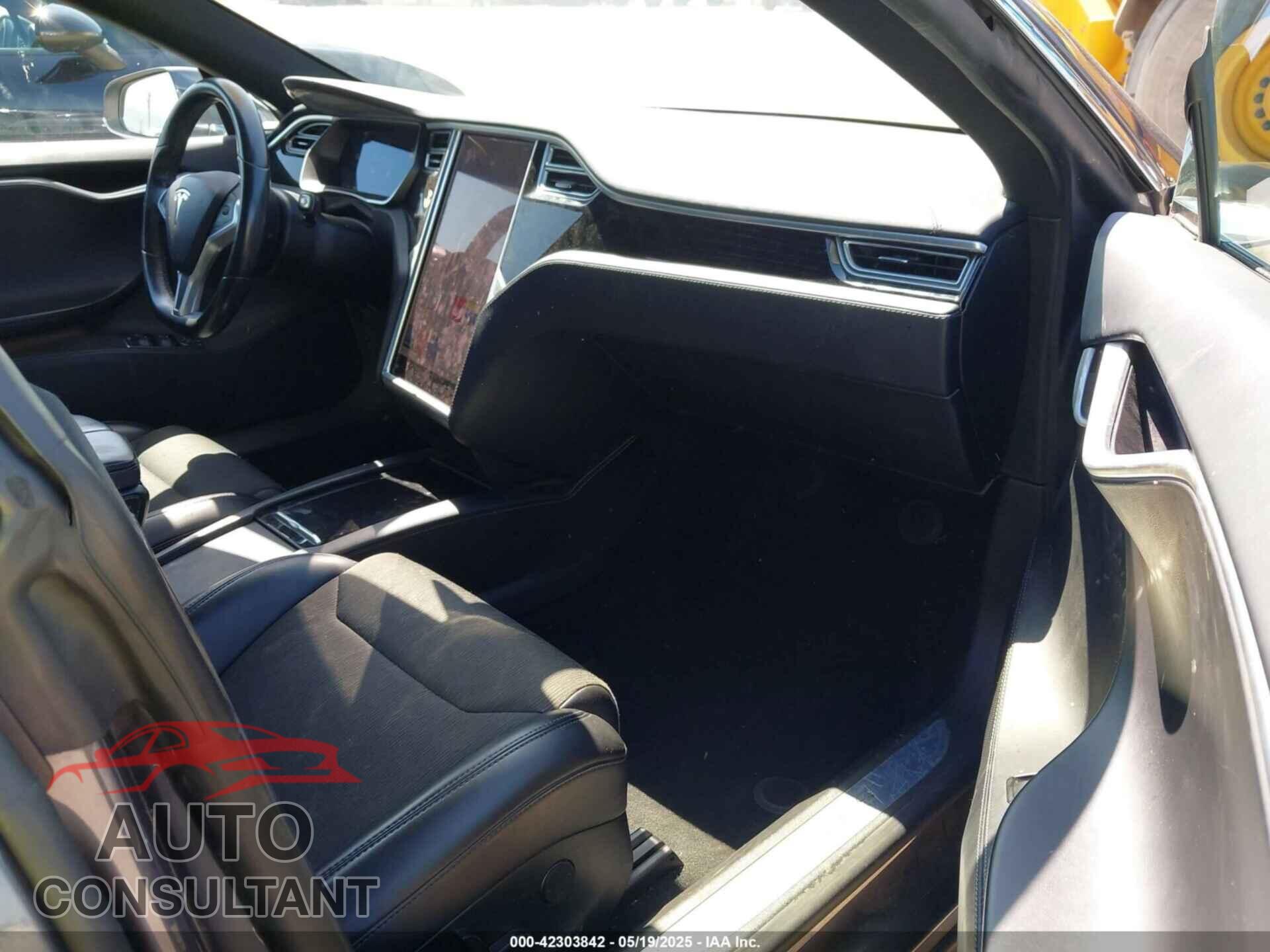 TESLA MODEL S 2017 - 5YJSA1E15HF228506