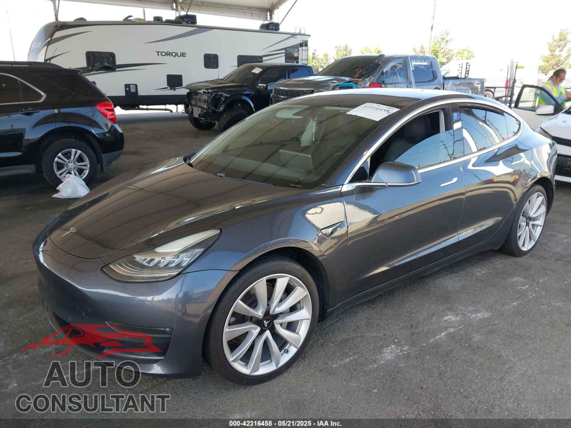TESLA MODEL 3 2018 - 5YJ3E1EA9JF154859