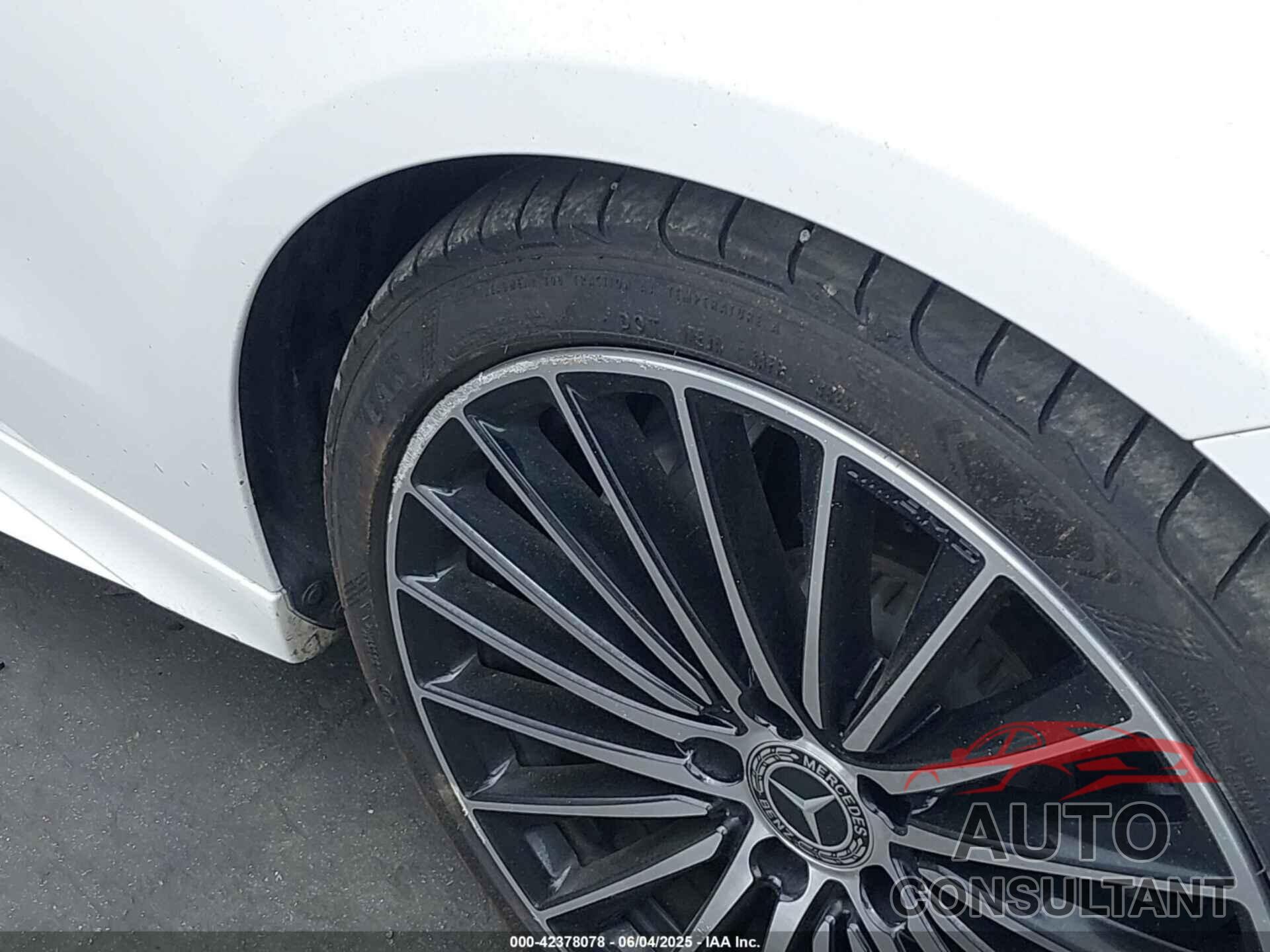 MERCEDES-BENZ C 300 2022 - W1KAF4GB7NR017758