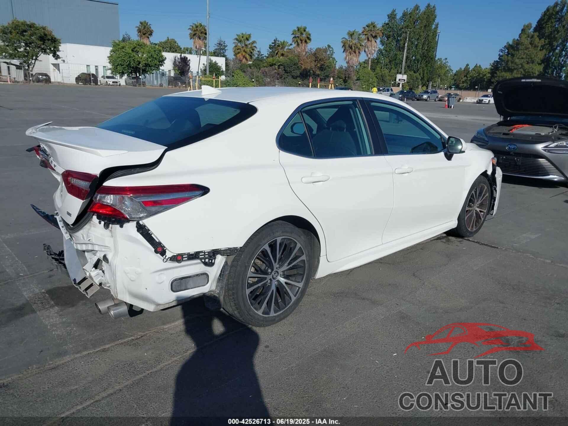 TOYOTA CAMRY 2019 - 4T1B11HK5KU779209