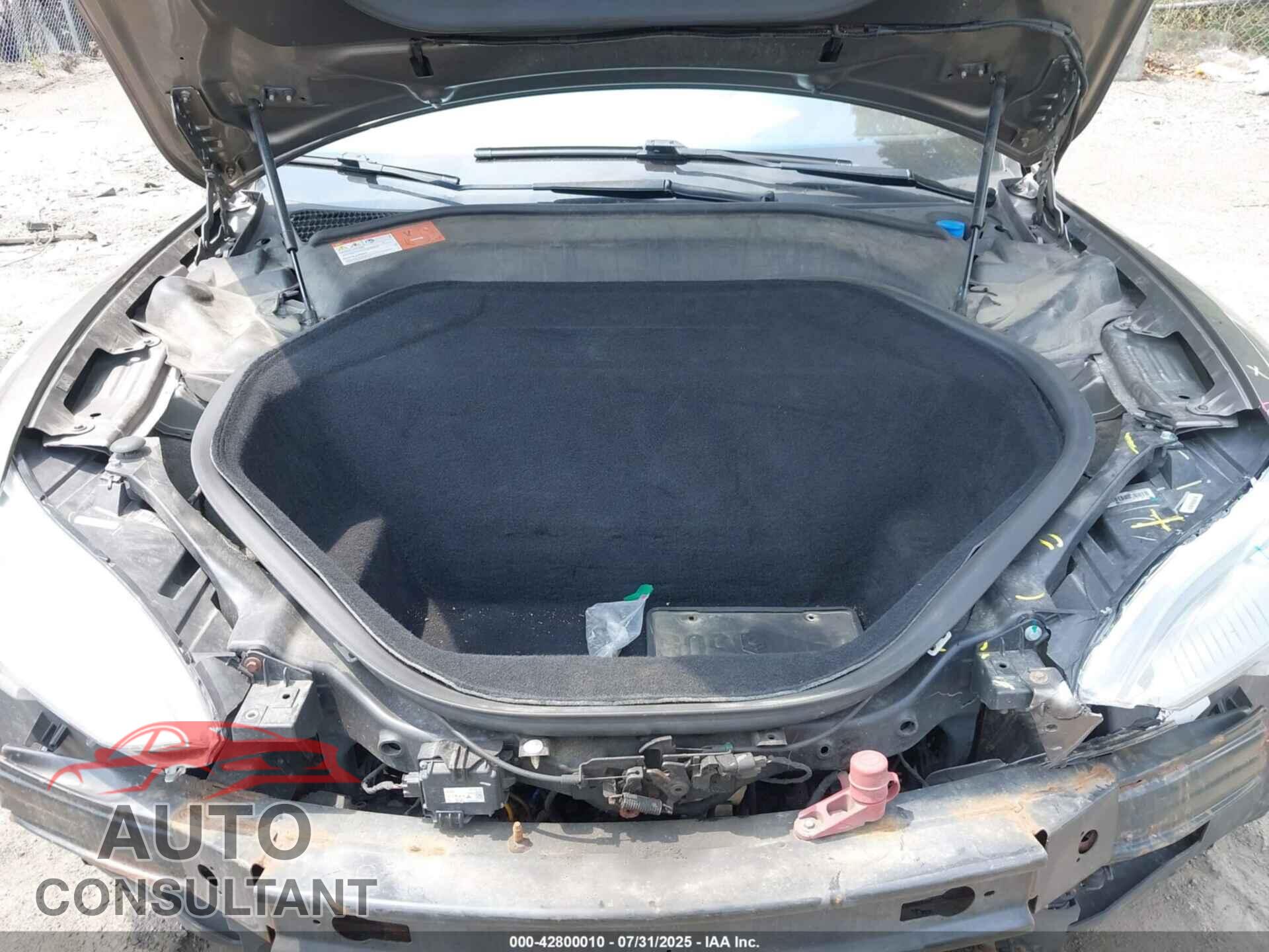 TESLA MODEL S 2015 - 5YJSA1E24FF104510