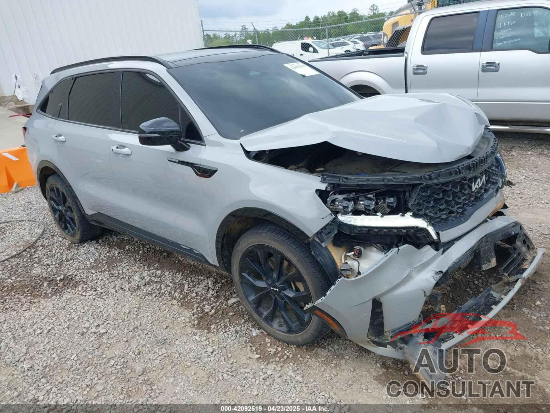 KIA SORENTO 2022 - 5XYRK4LF7NG127080