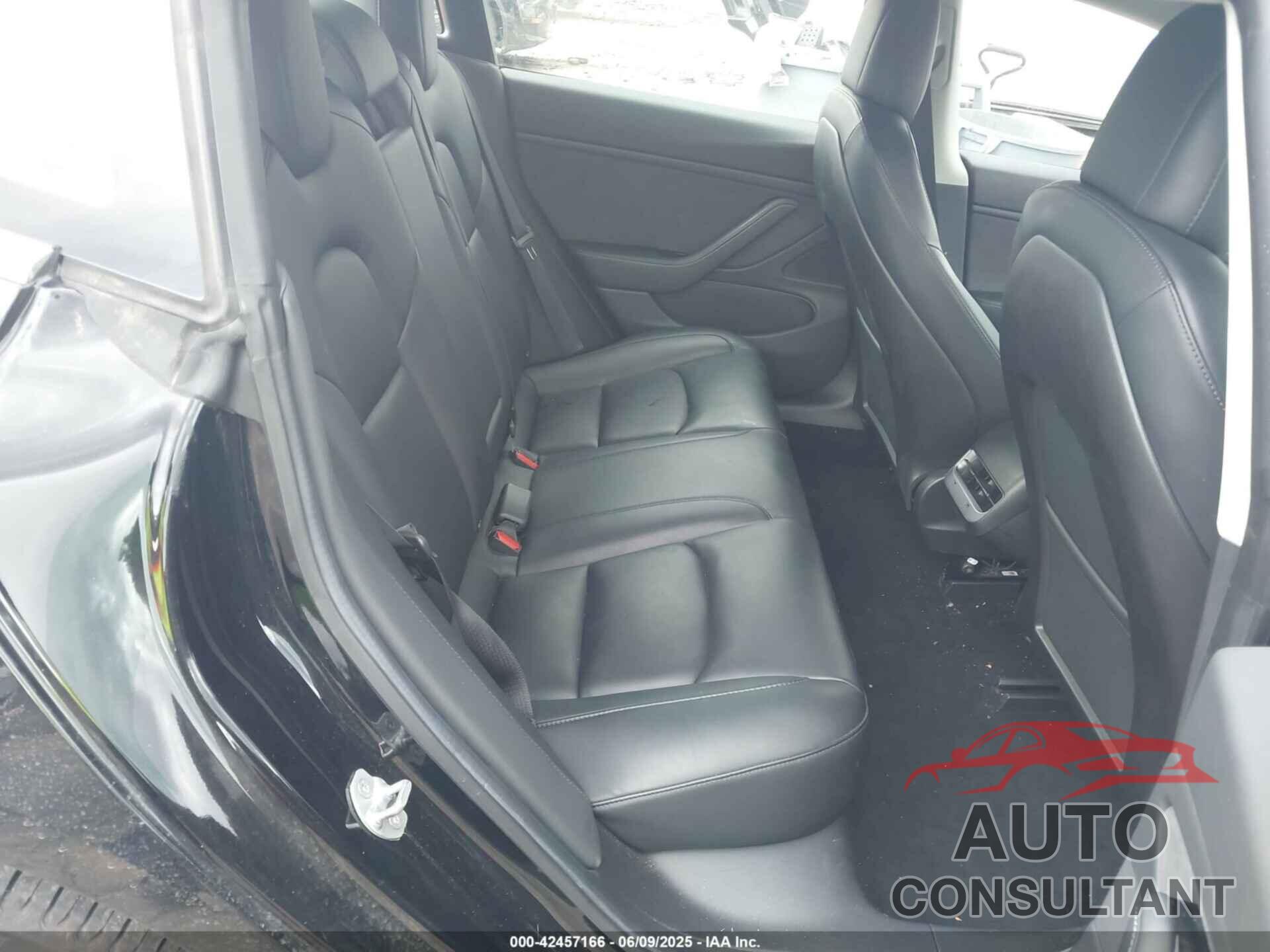 TESLA MODEL 3 2019 - 5YJ3E1EB1KF441834