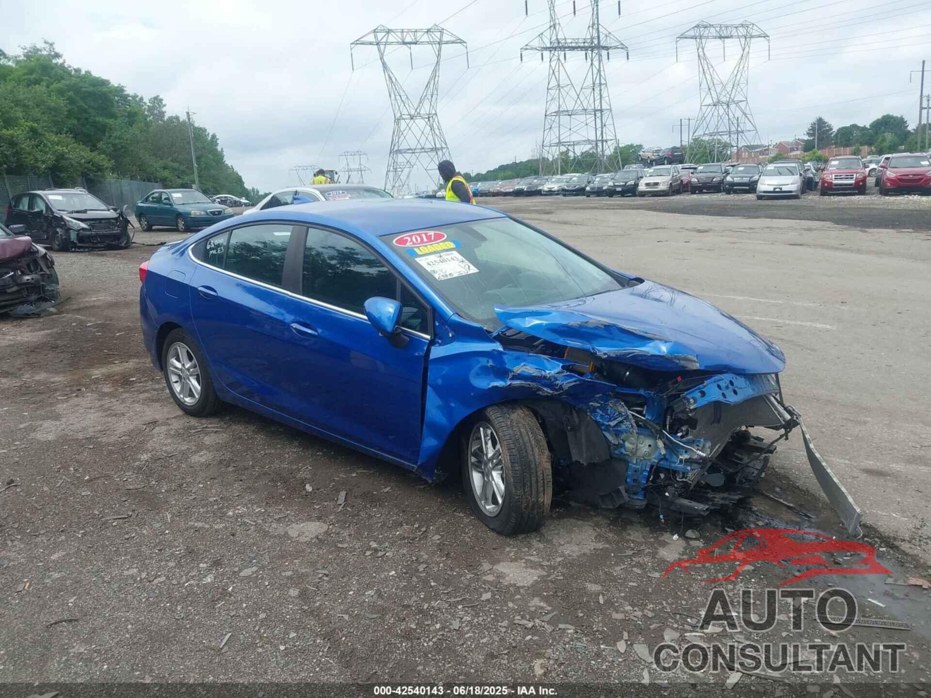 CHEVROLET CRUZE 2017 - 1G1BE5SM4H7168310