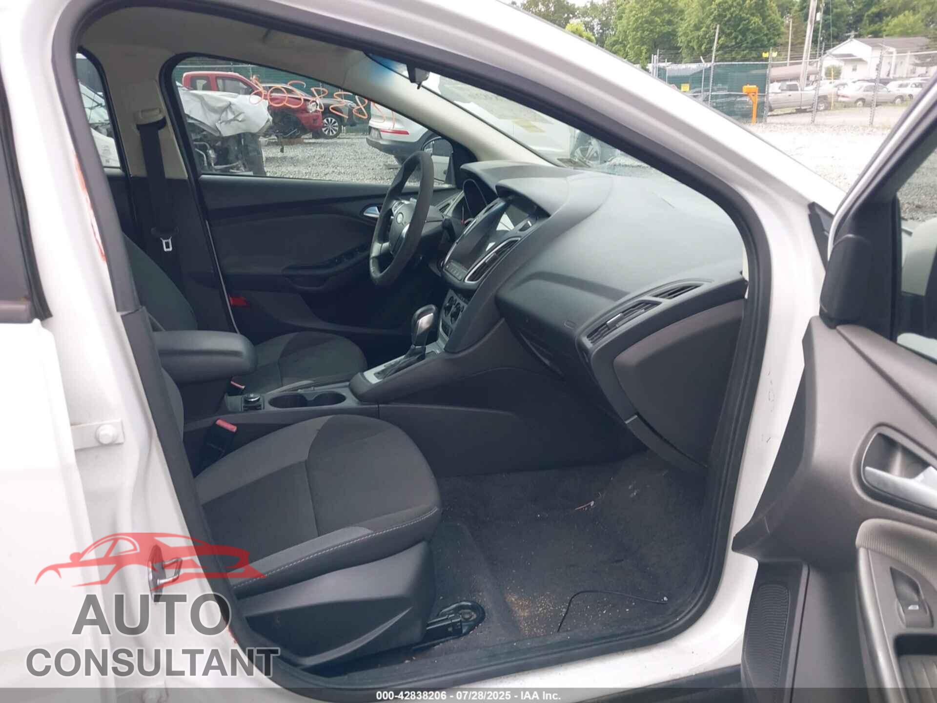 FORD FOCUS 2012 - 1FAHP3F27CL205509