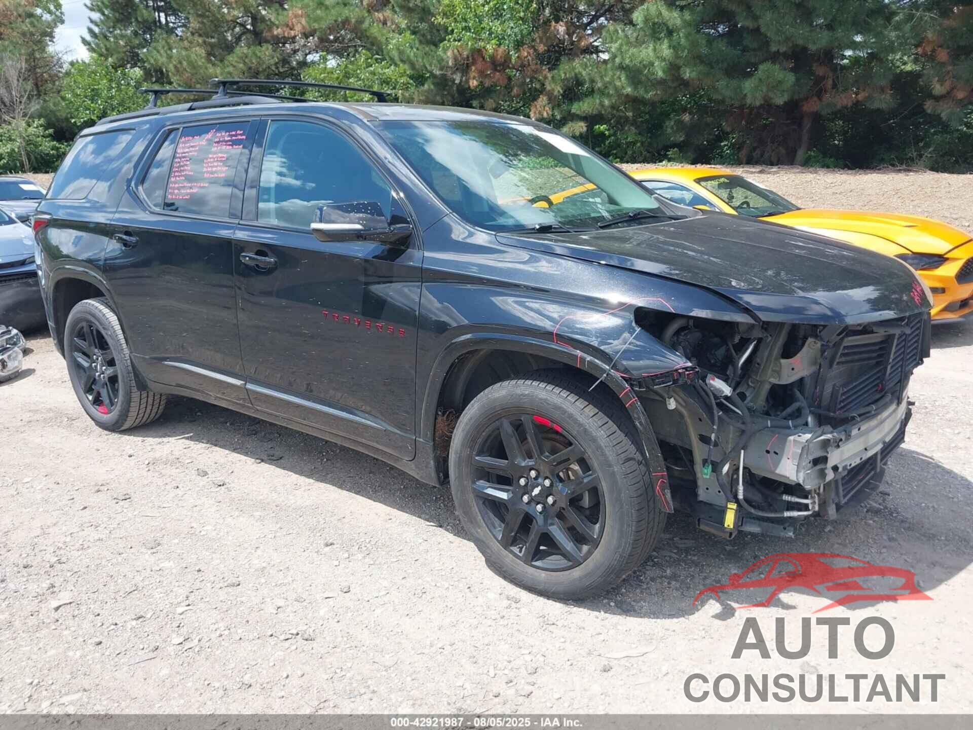CHEVROLET TRAVERSE 2018 - 1GNERKKW4JJ135266