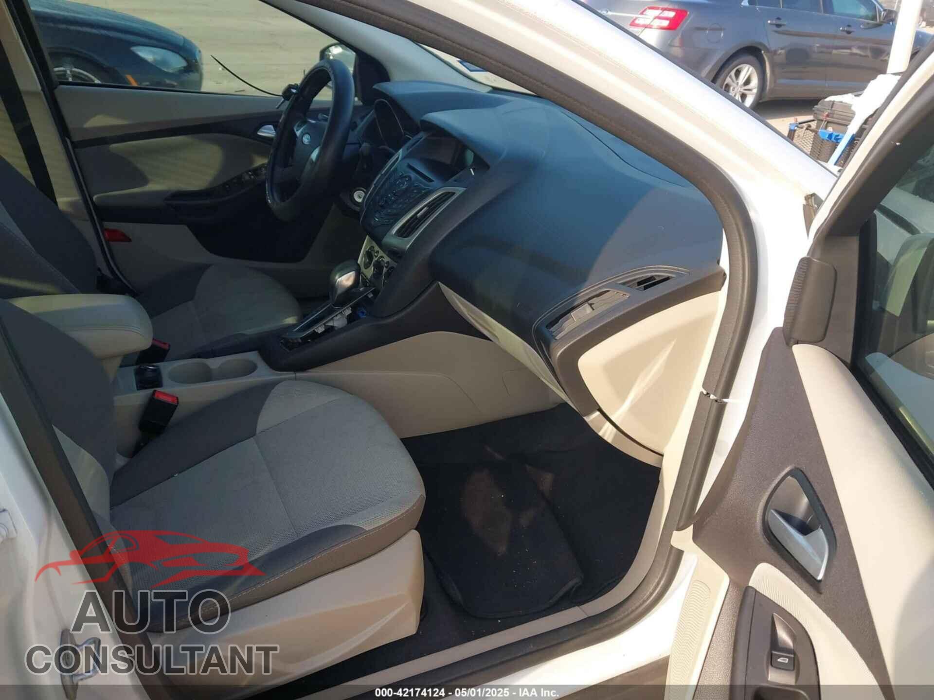 FORD FOCUS 2014 - 1FADP3F26EL163285