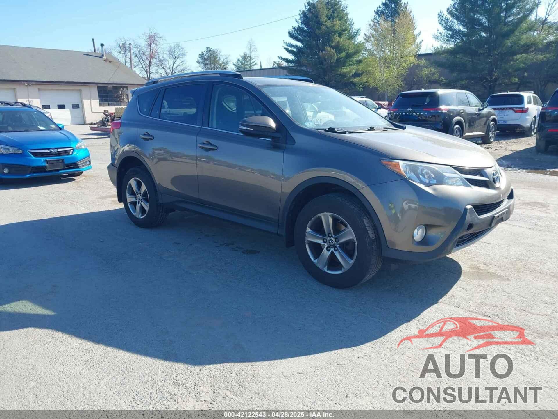TOYOTA RAV4 2015 - JTMRFREV7FD161901