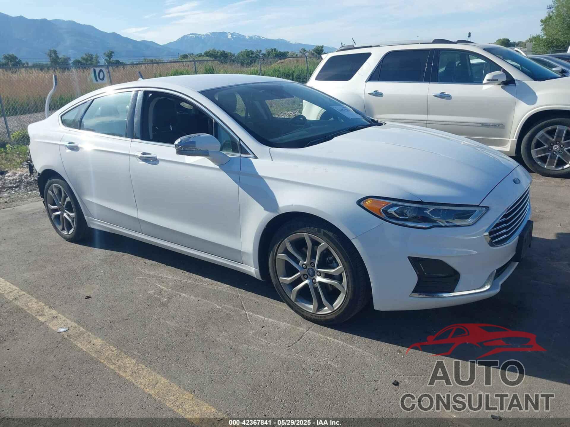 FORD FUSION 2019 - 3FA6P0CD5KR180881