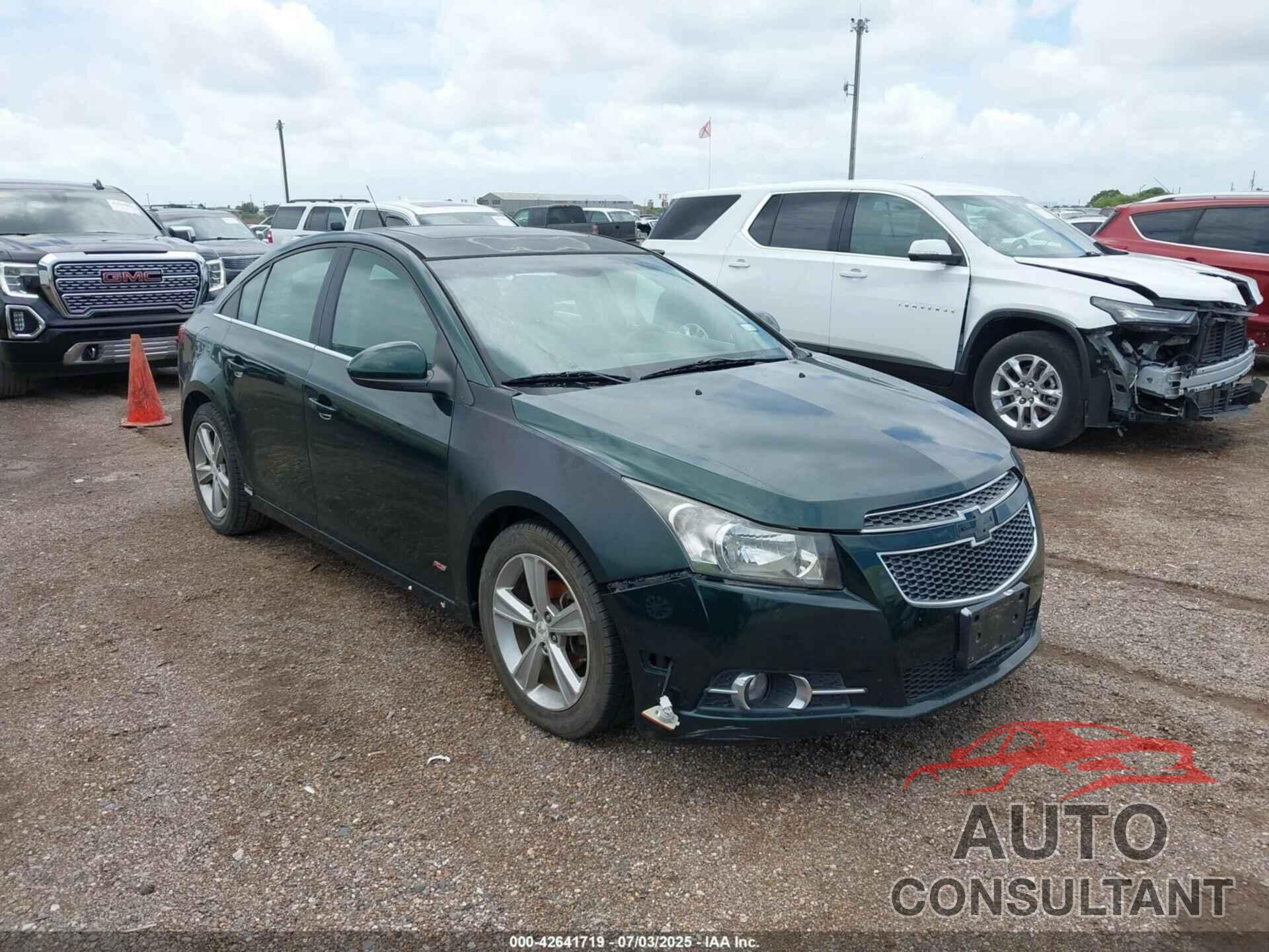 CHEVROLET CRUZE 2014 - 1G1PE5SB7E7420003