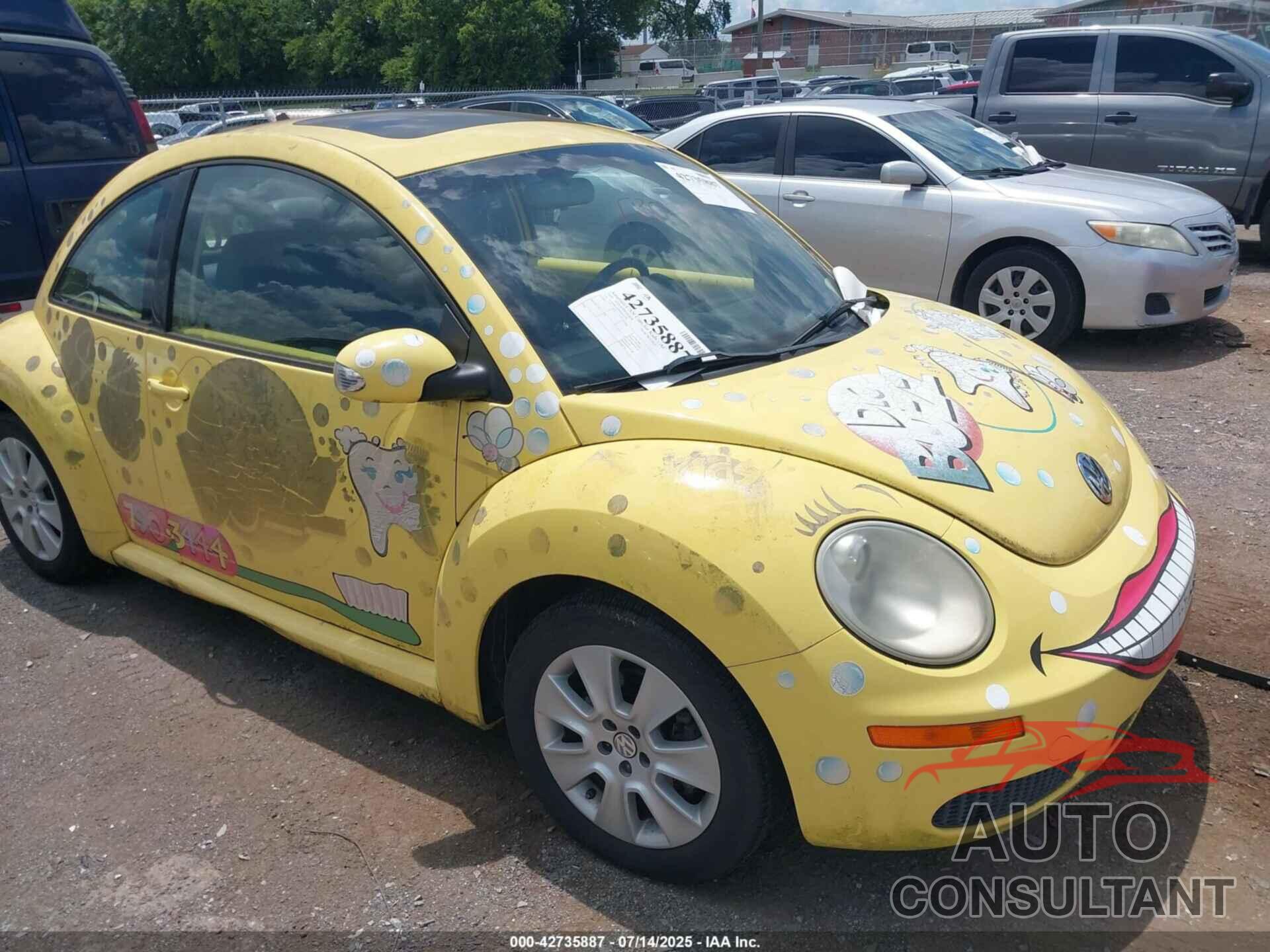 VOLKSWAGEN NEW BEETLE 2009 - 3VWRW31C89M511771