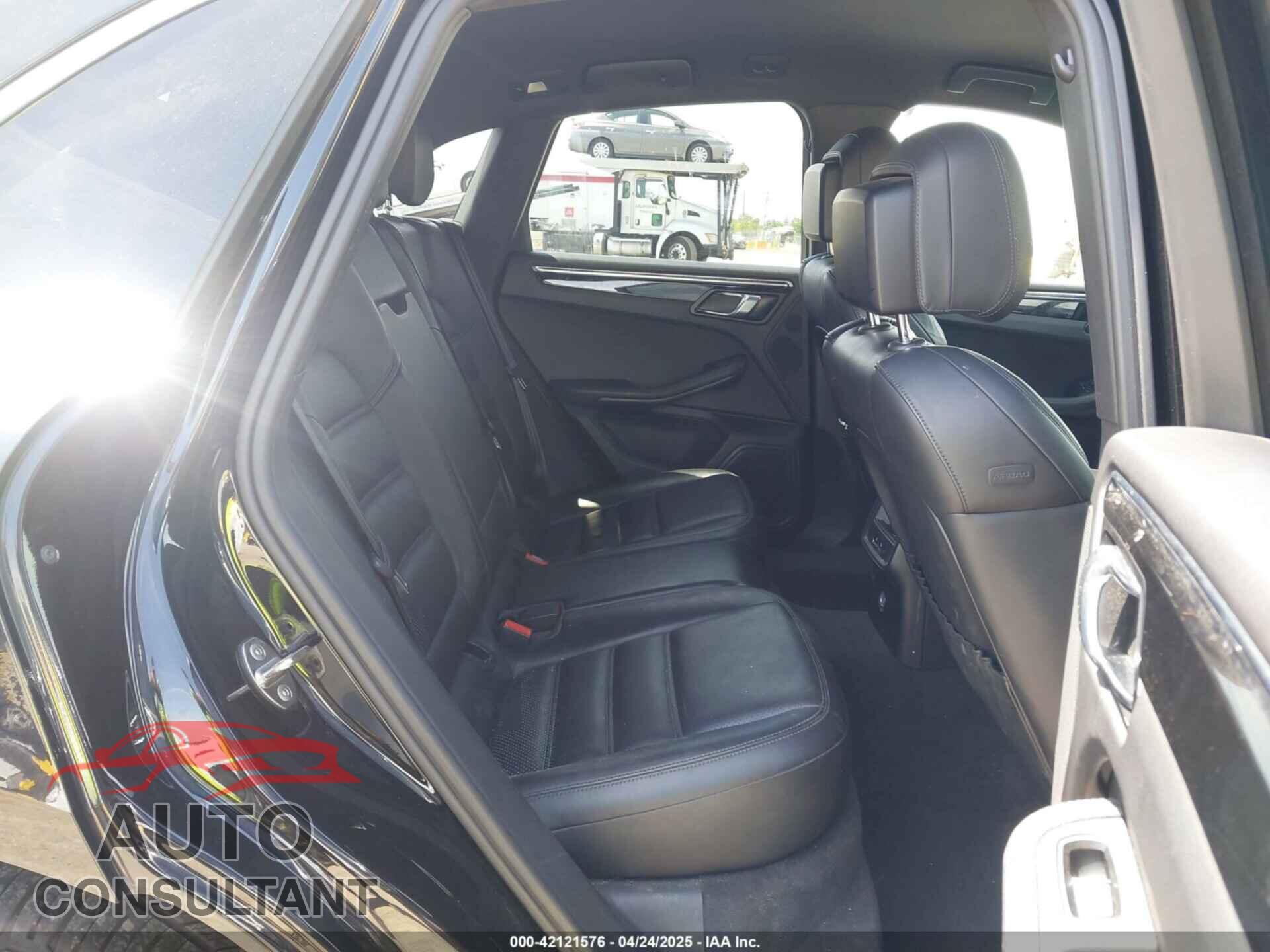 PORSCHE MACAN 2015 - WP1AB2A53FLB68323