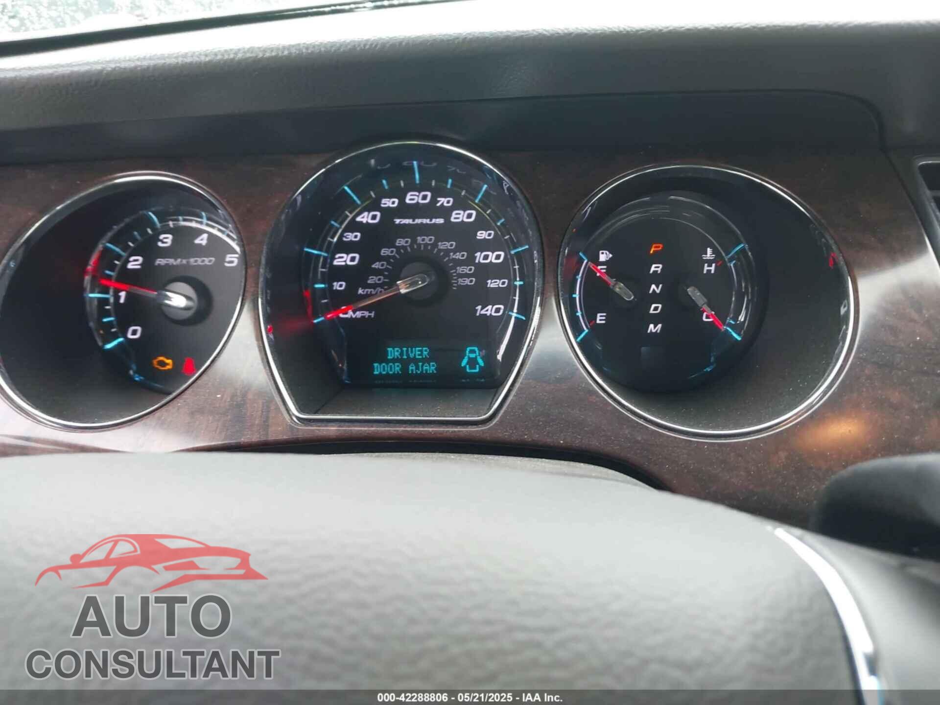 FORD TAURUS 2011 - 1FAHP2FW5BG123279