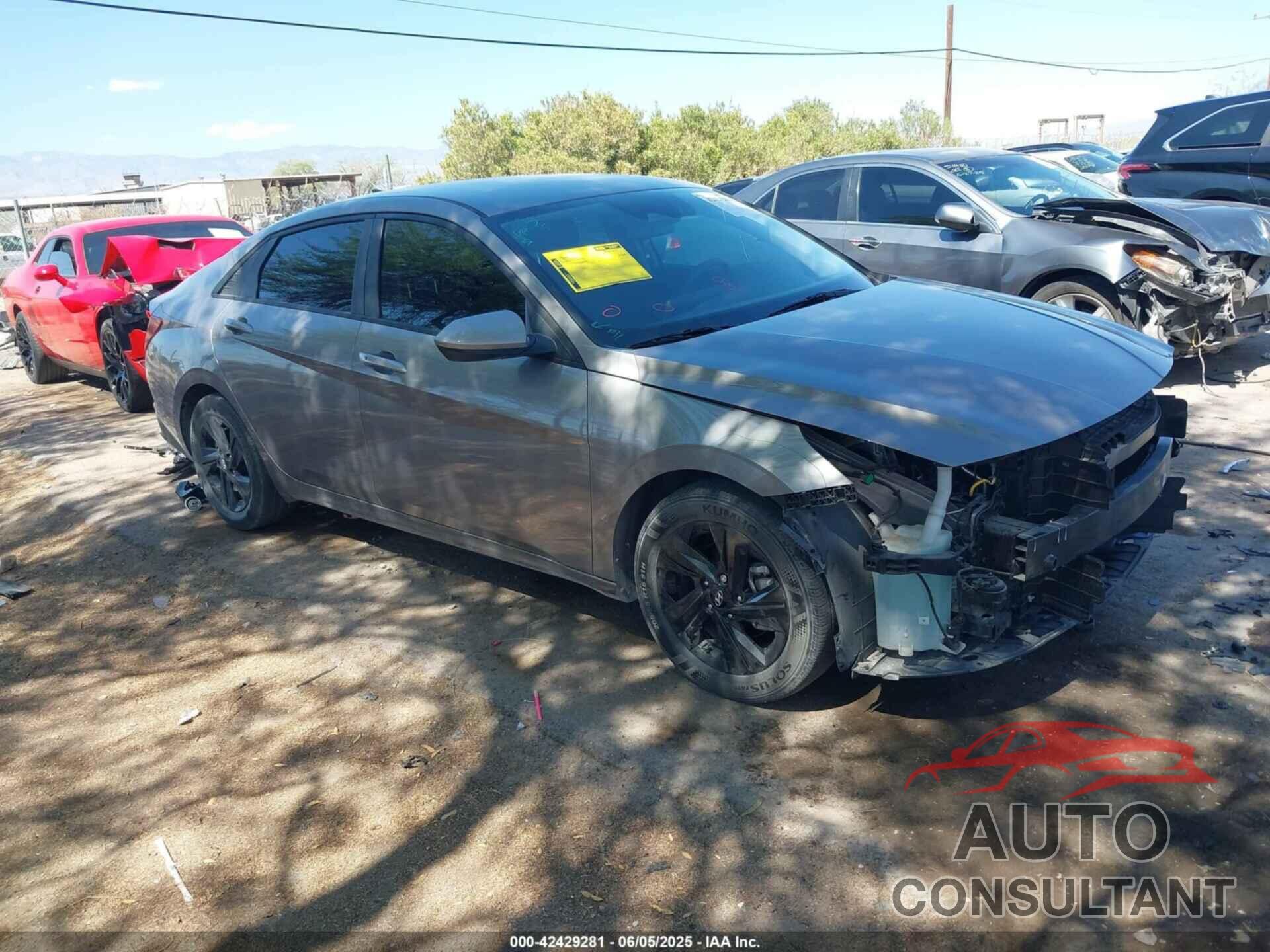 HYUNDAI ELANTRA 2023 - KMHLM4AG1PU512210