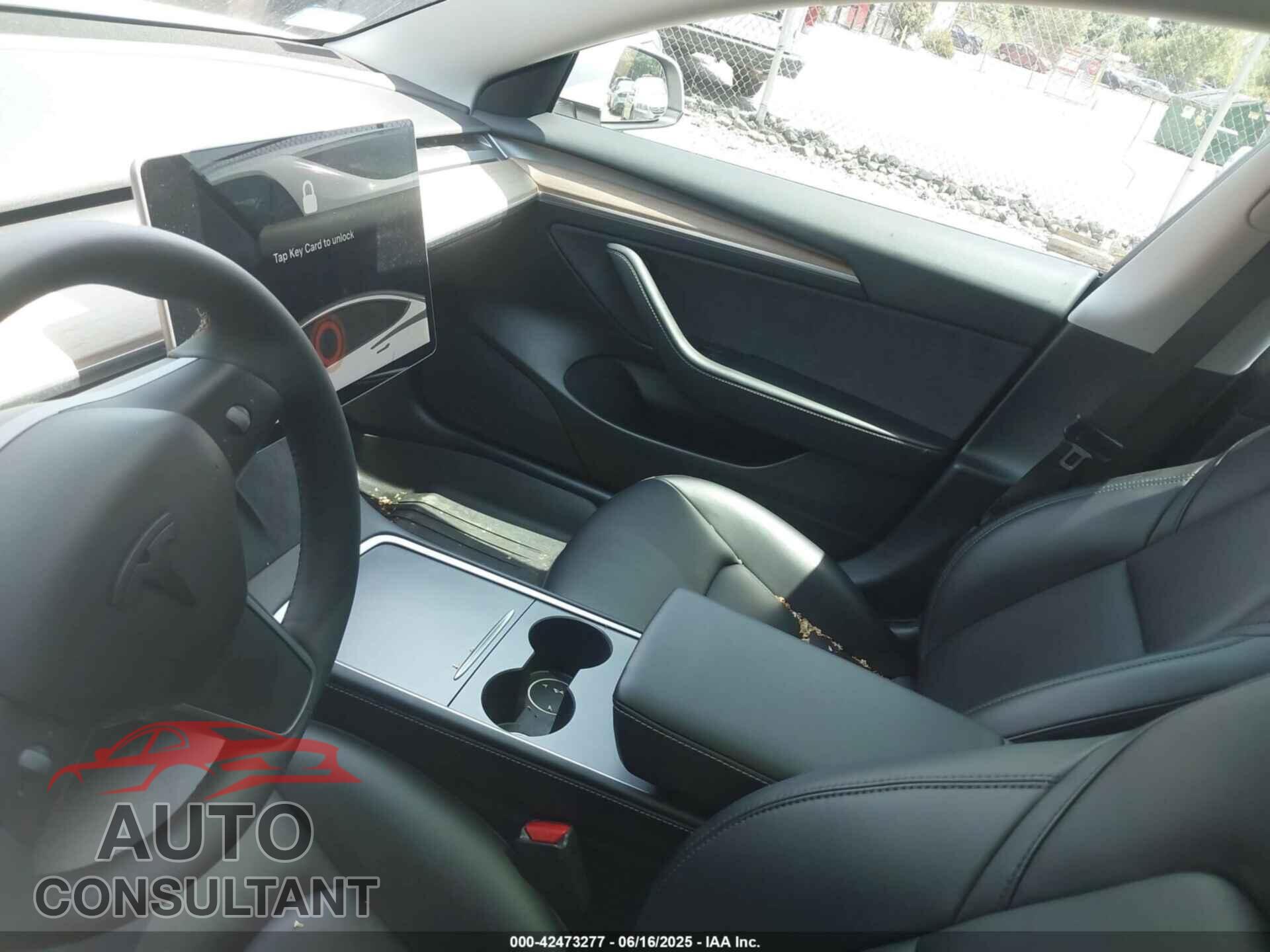 TESLA MODEL 3 2021 - 5YJ3E1EC4MF044601