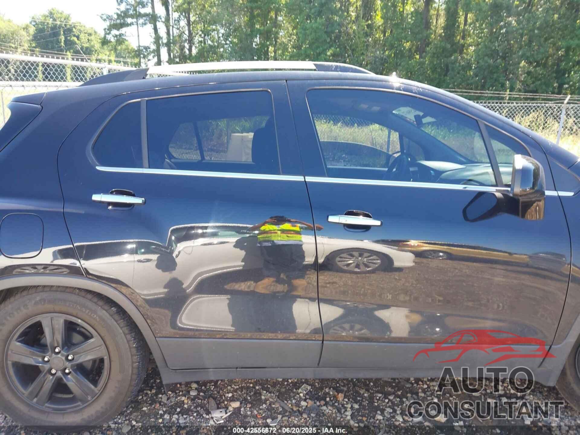 CHEVROLET TRAX 2020 - KL7CJLSB7LB062463