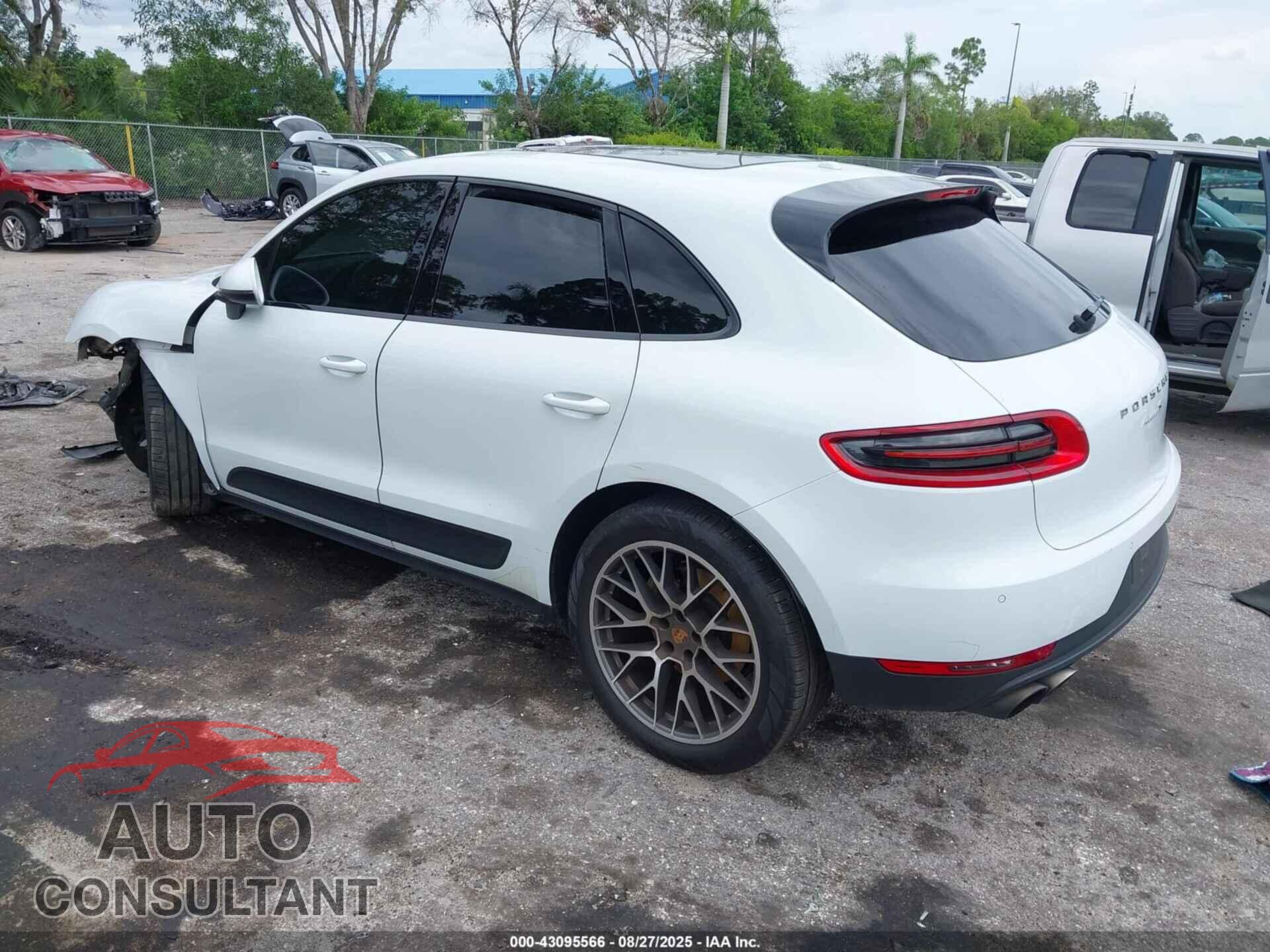 PORSCHE MACAN 2016 - WP1AB2A51GLB46127