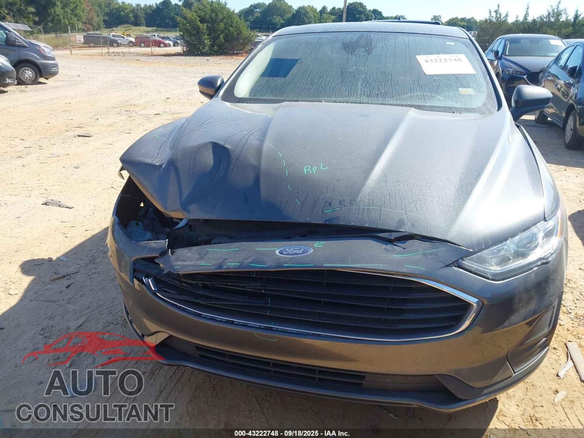 FORD FUSION 2020 - 3FA6P0G77LR200036