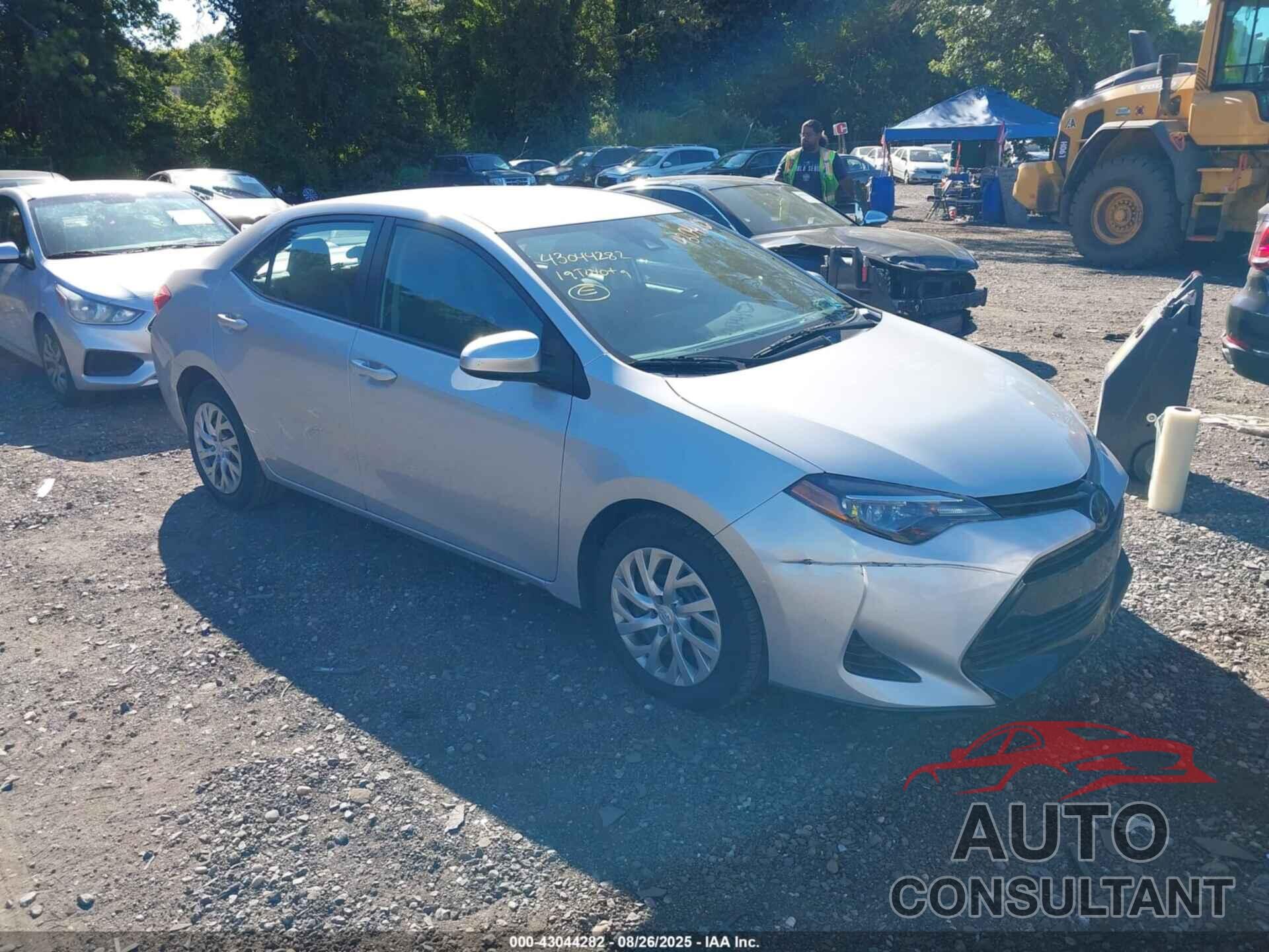 TOYOTA COROLLA 2019 - 2T1BURHE3KC141185