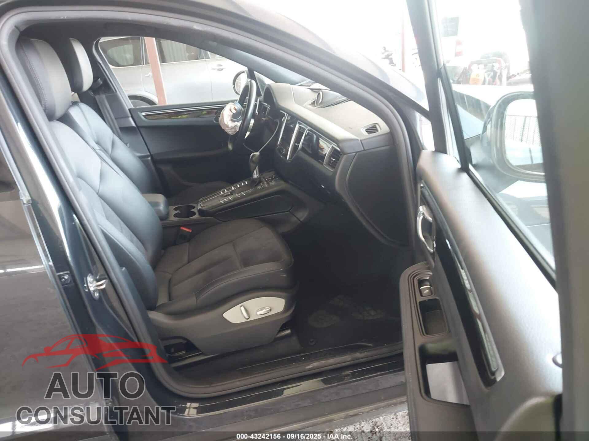 PORSCHE MACAN 2018 - WP1AA2A5XJLB14870