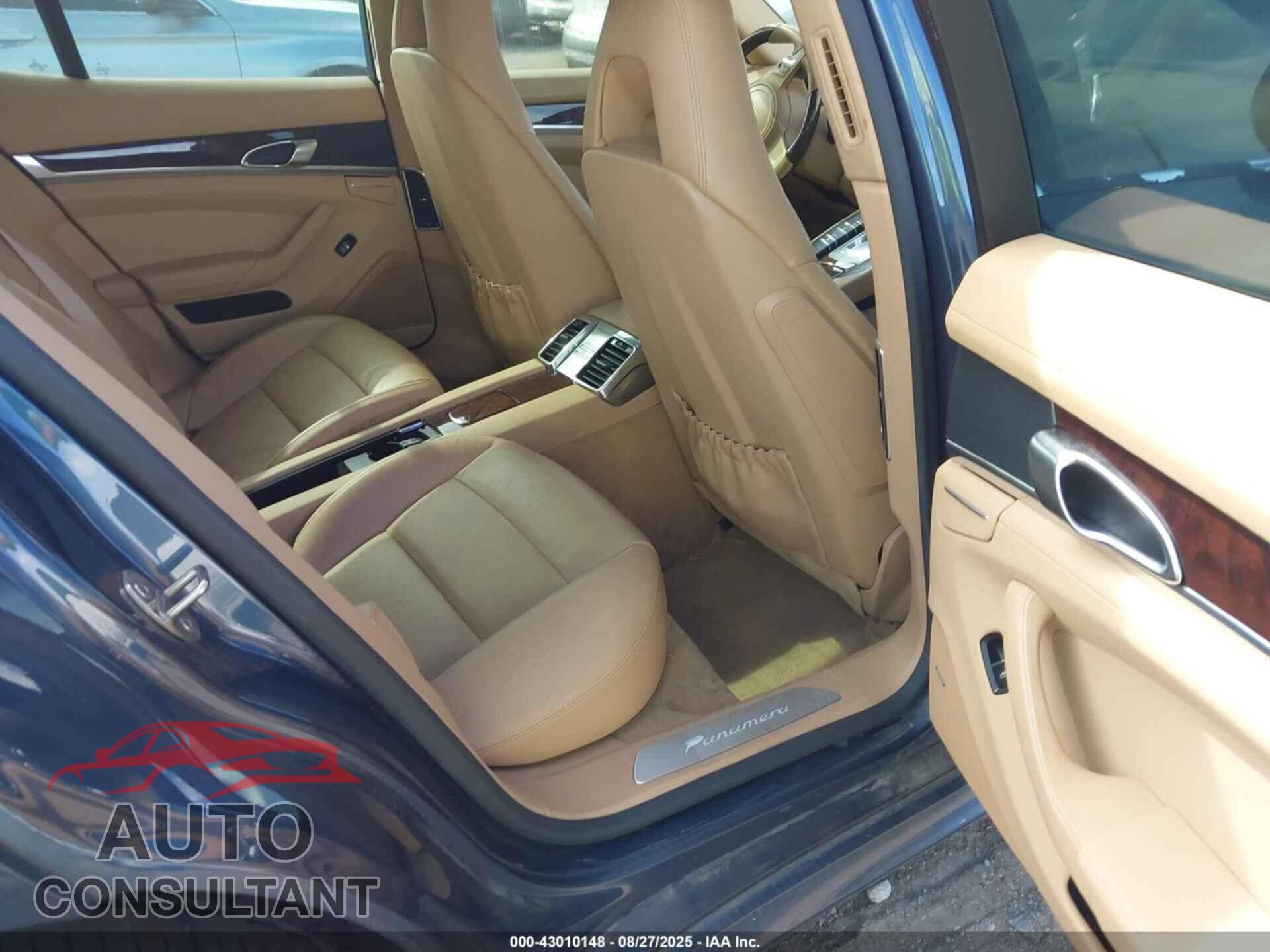 PORSCHE PANAMERA 2014 - WP0AA2A79EL008659