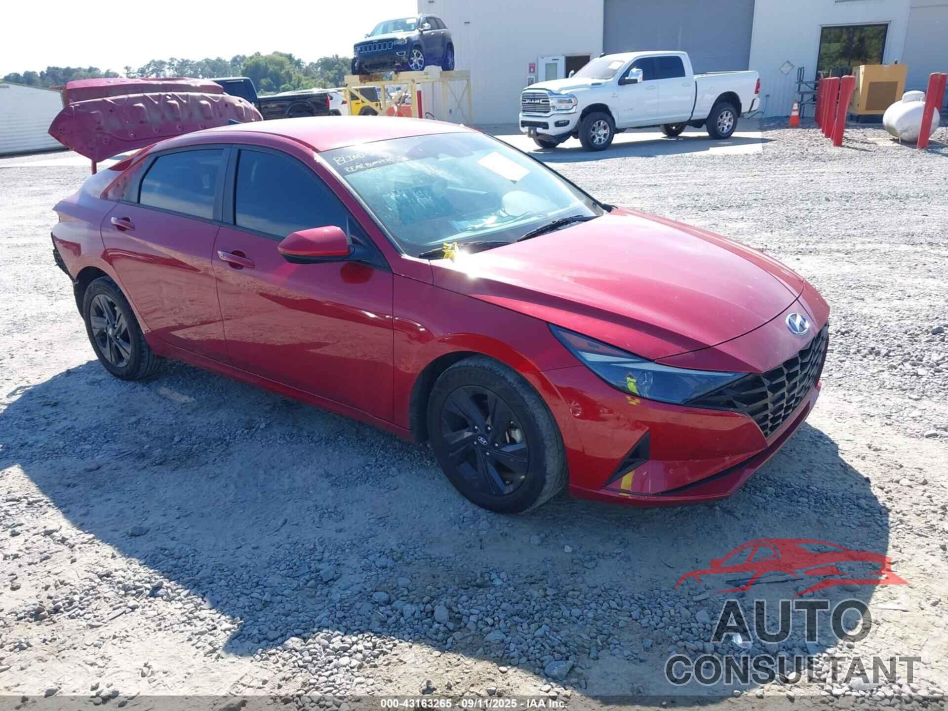 HYUNDAI ELANTRA 2022 - KMHLM4AG5NU346450