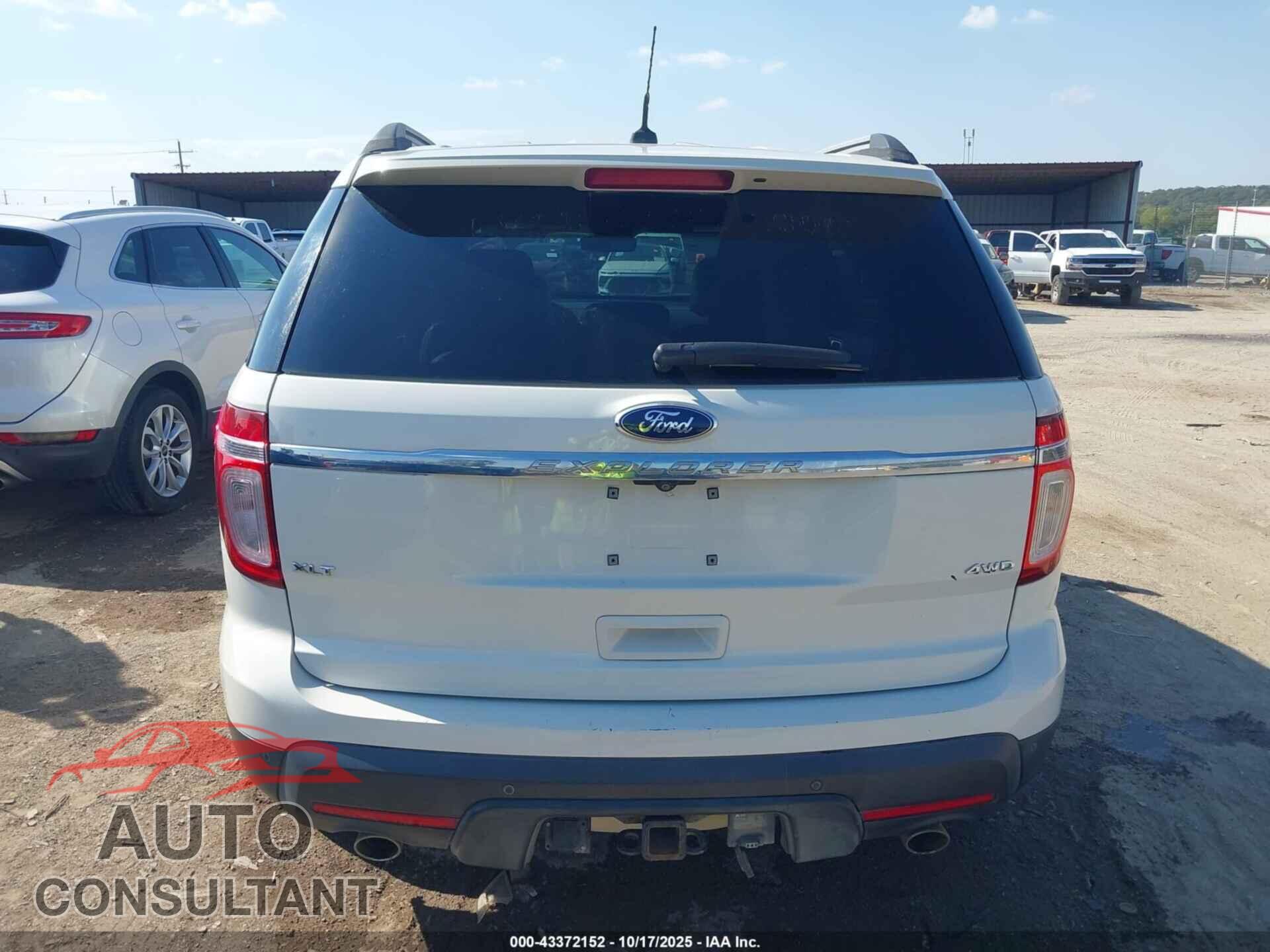 FORD EXPLORER 2011 - 1FMHK8D82BGA01894