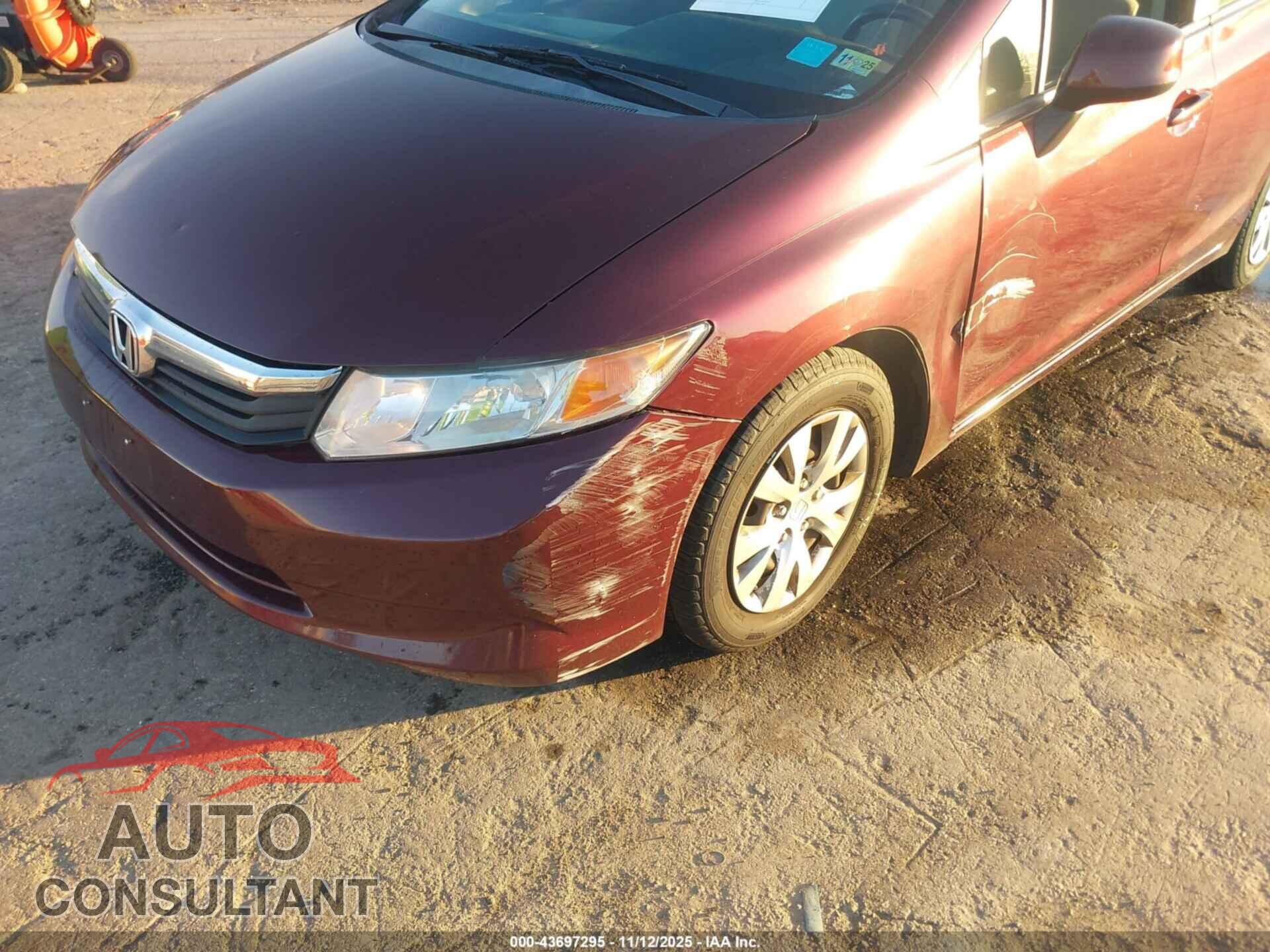 HONDA CIVIC 2012 - 2HGFB2F55CH578132
