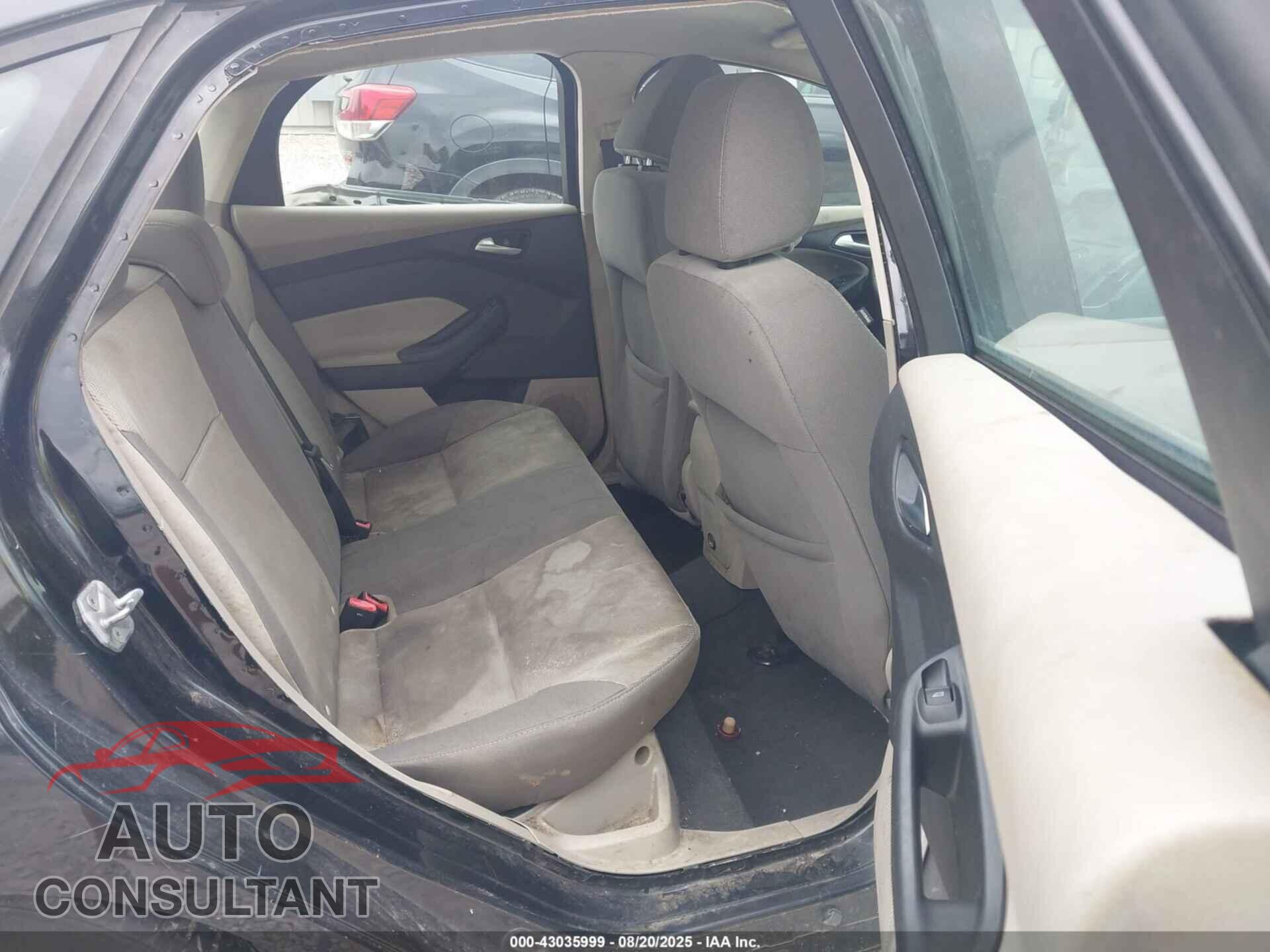 FORD FOCUS 2014 - 1FADP3F22EL217634