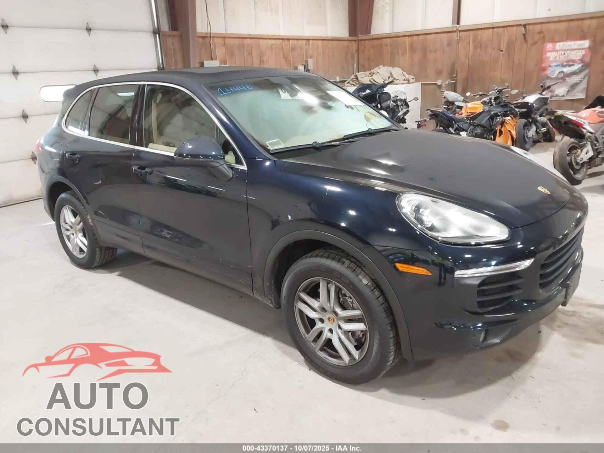 PORSCHE CAYENNE 2016 - WP1AA2A28GLA10652