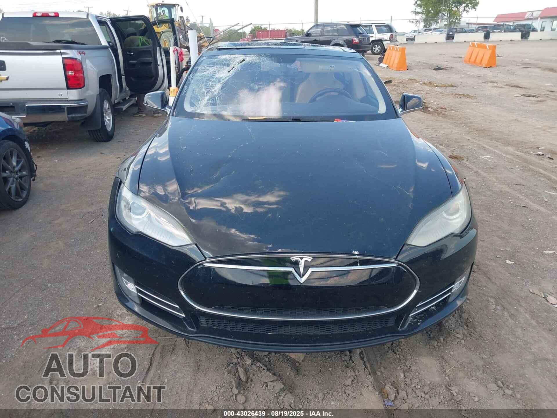 TESLA MODEL S 2012 - 5YJSA1DP8CFS00682