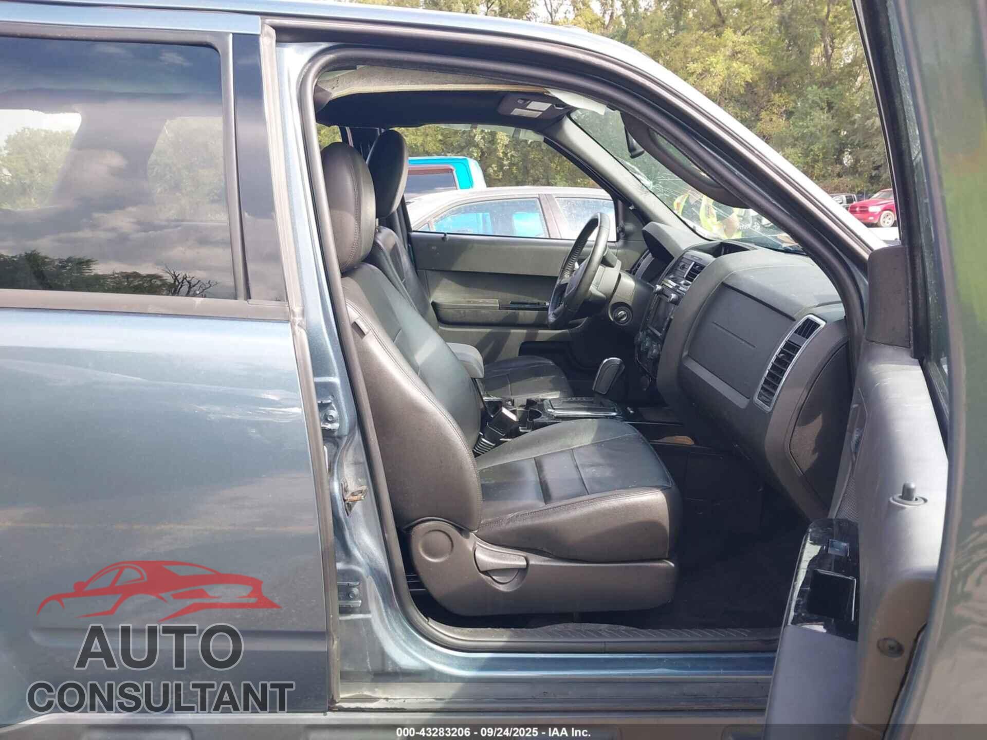 FORD ESCAPE 2011 - 1FMCU9EG5BKA98084