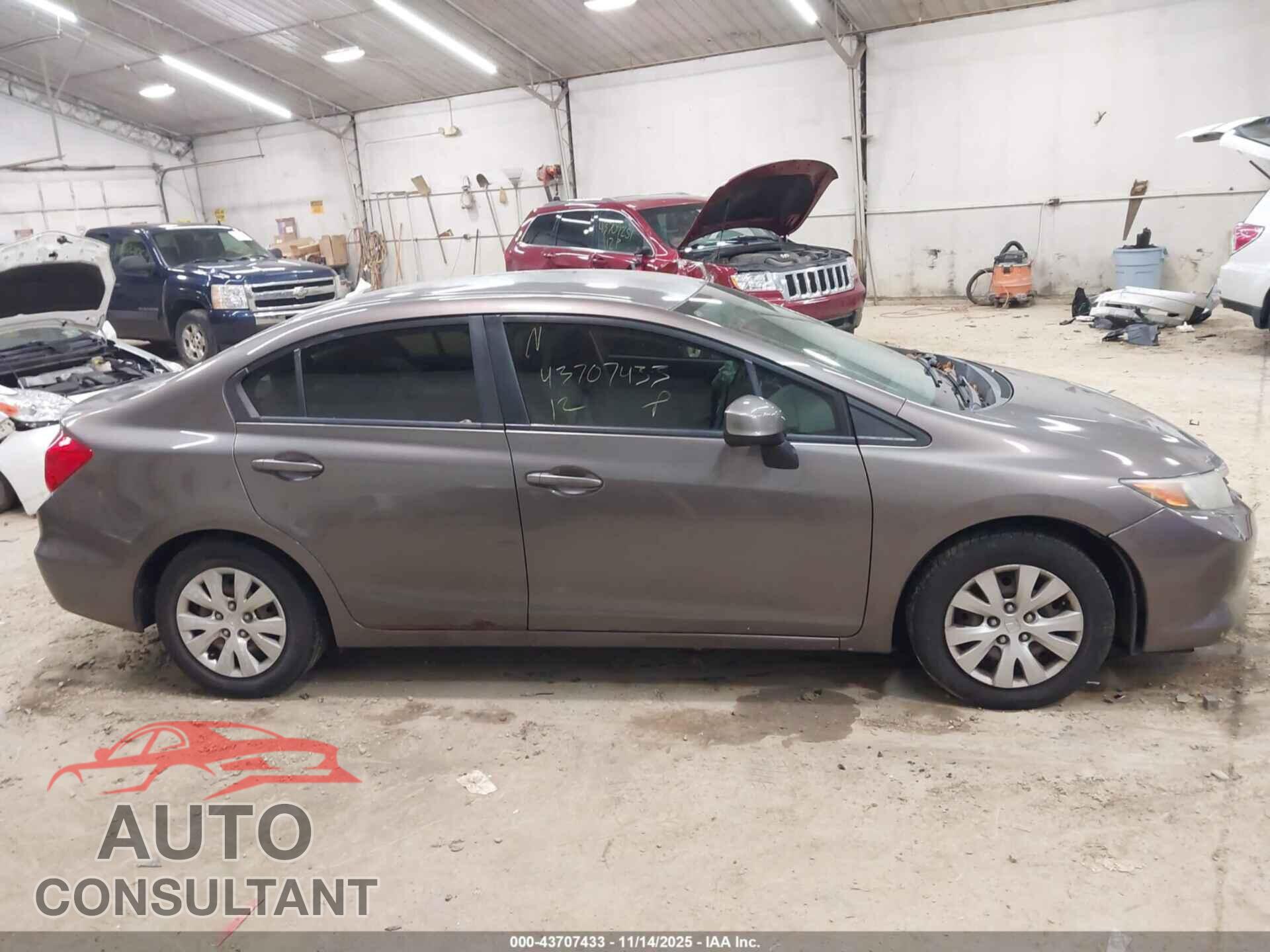 HONDA CIVIC 2012 - 2HGFB2F57CH564829