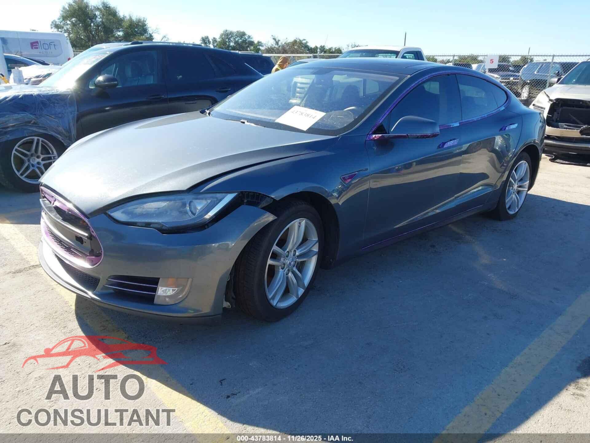 TESLA MODEL S 2013 - 5YJSA1CP3DFP06231
