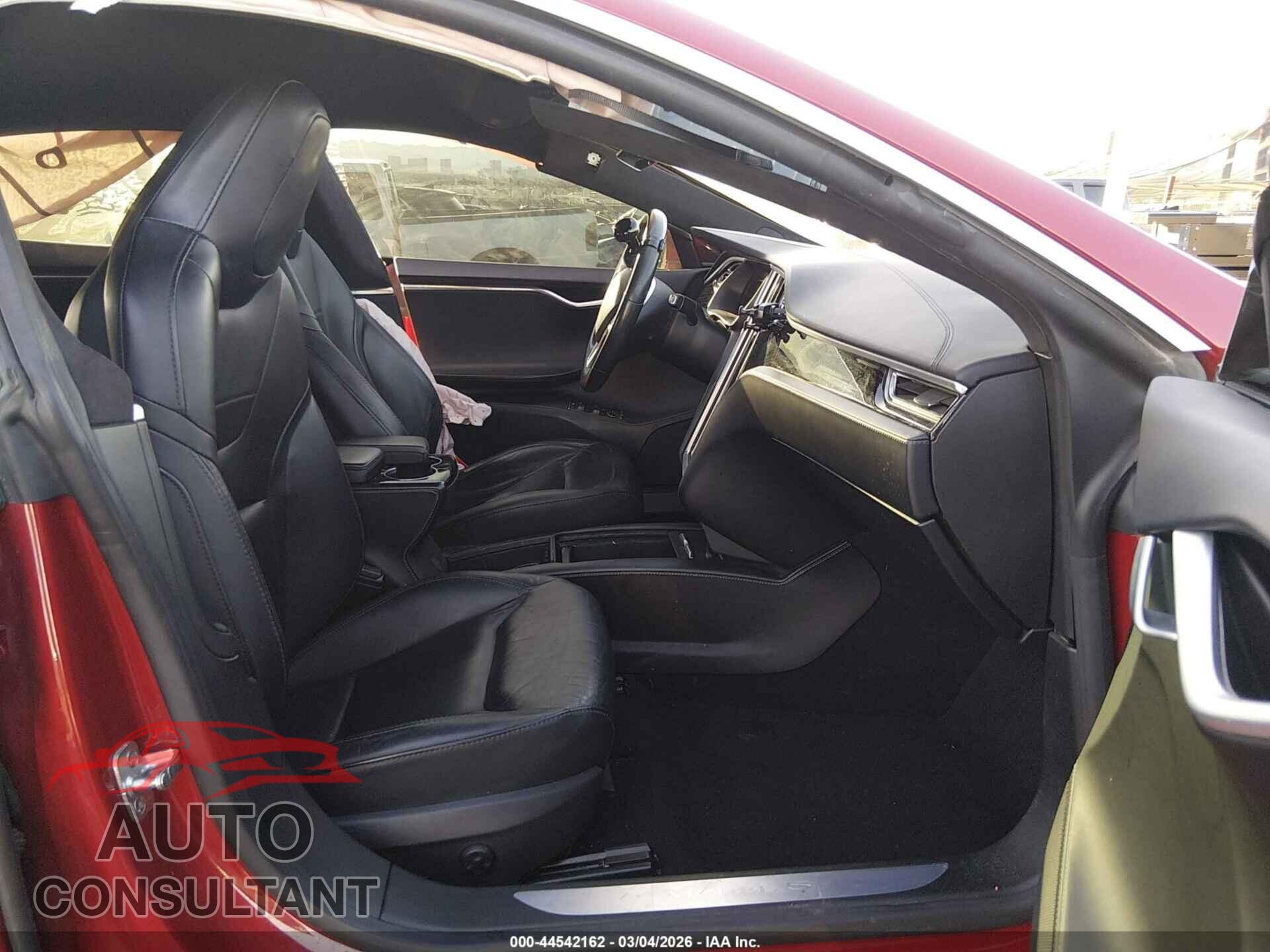 TESLA MODEL S 2016 - 5YJSA1E17GF154634