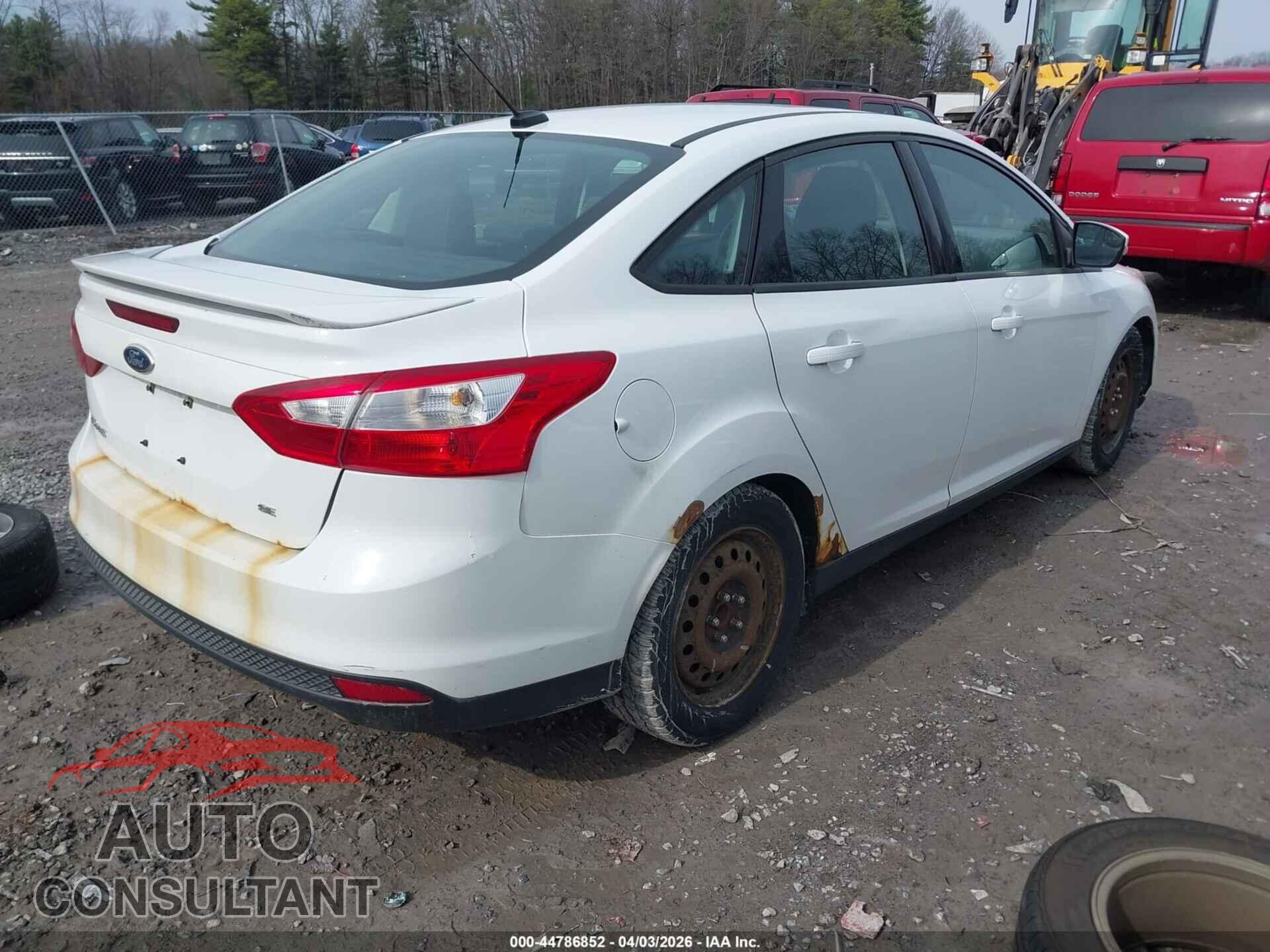 FORD FOCUS 2014 - 1FADP3F26EL201646