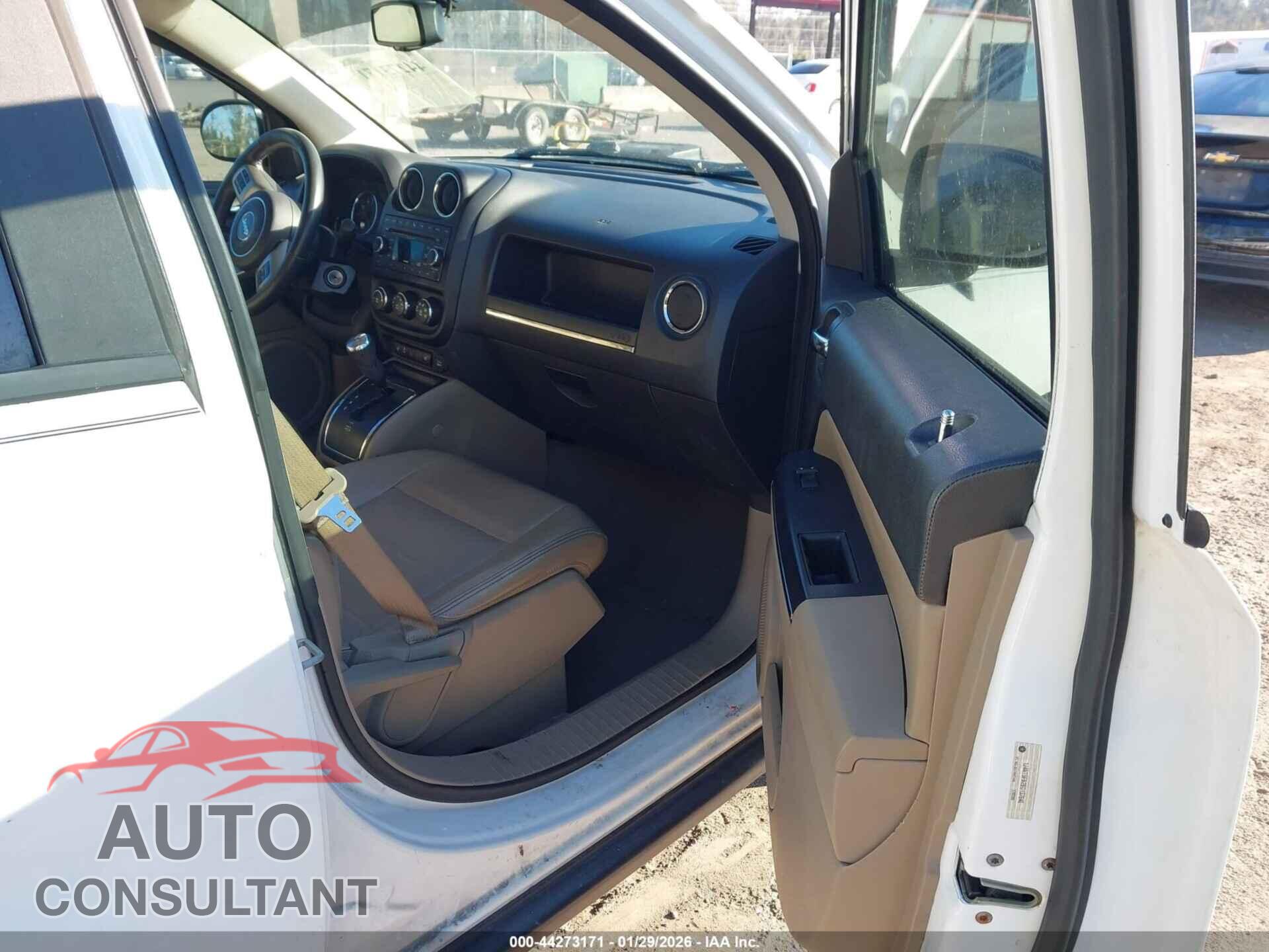 JEEP COMPASS 2011 - 1J4NT5FB2BD137840