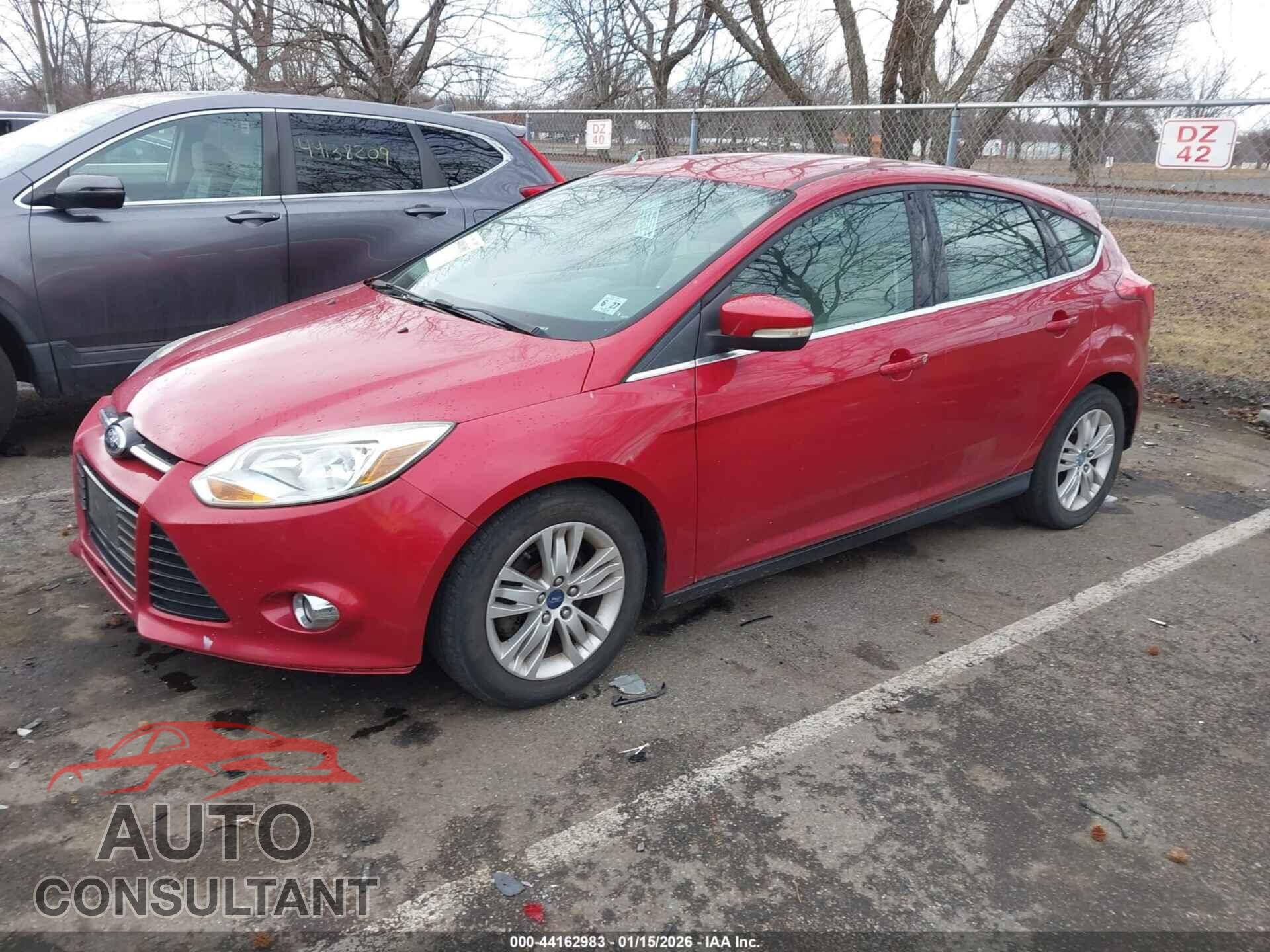 FORD FOCUS 2012 - 1FAHP3M21CL479260