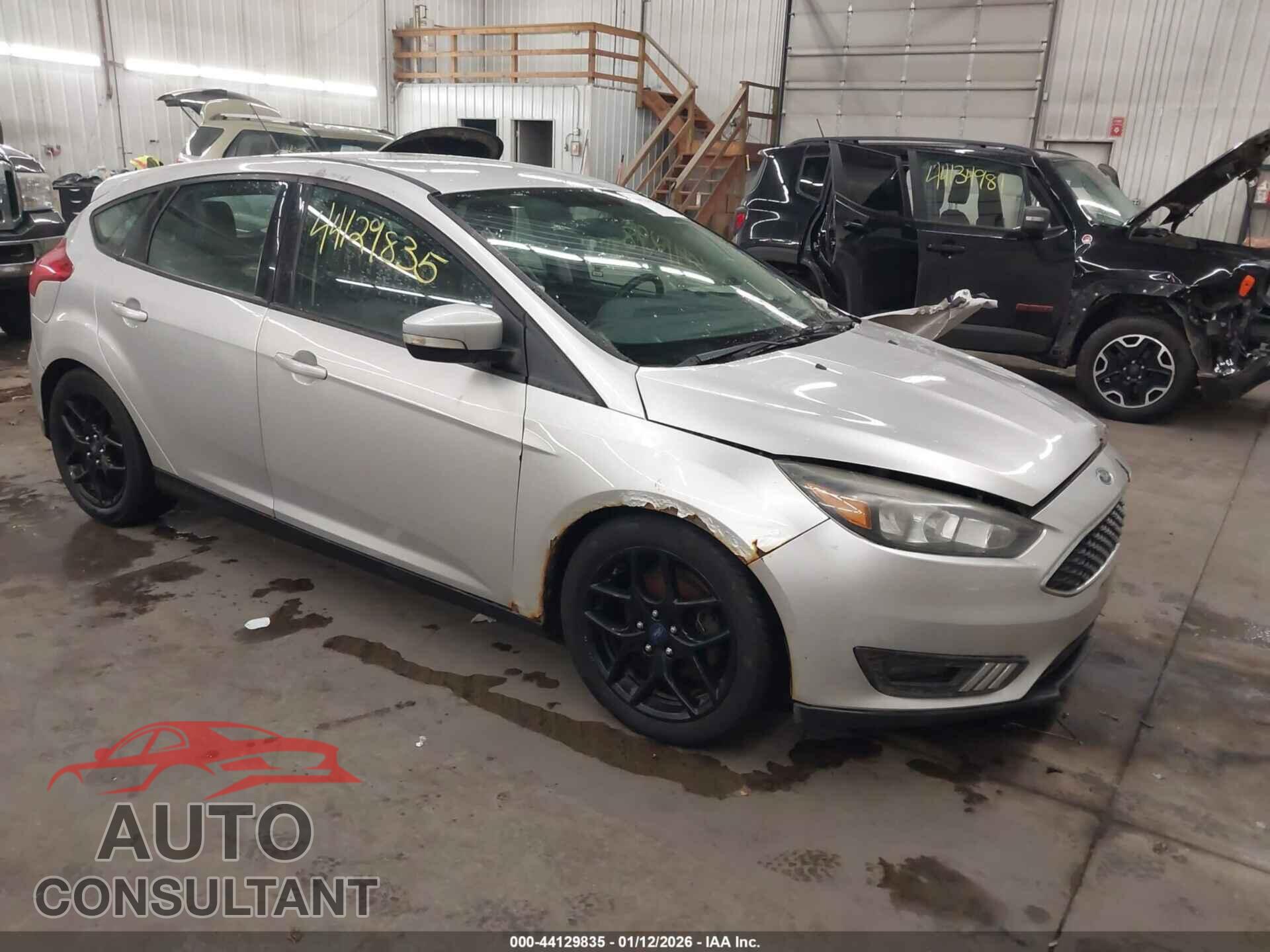 FORD FOCUS 2016 - 1FADP3K20GL242573