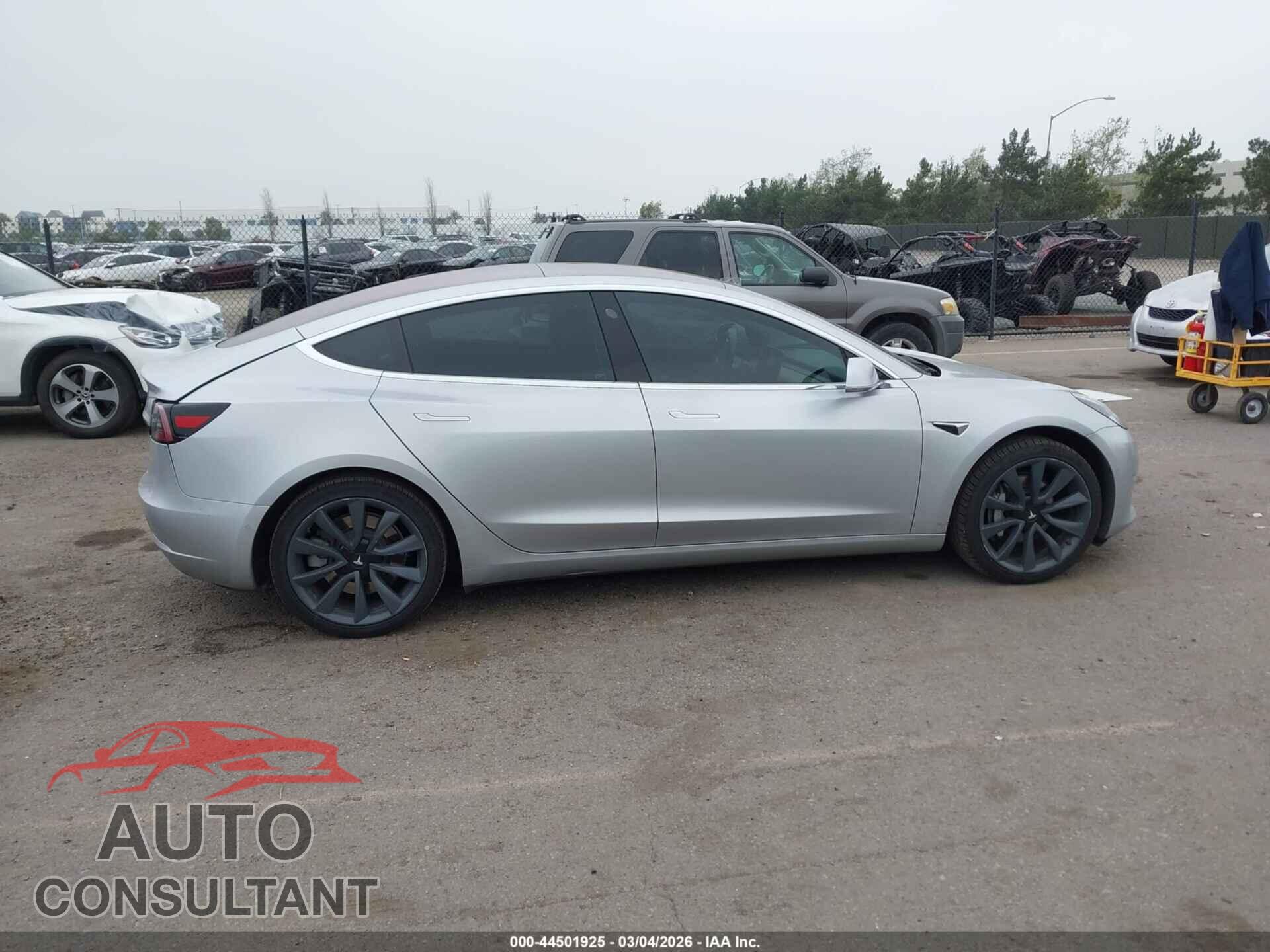 TESLA MODEL 3 2018 - 5YJ3E1EA8JF010929