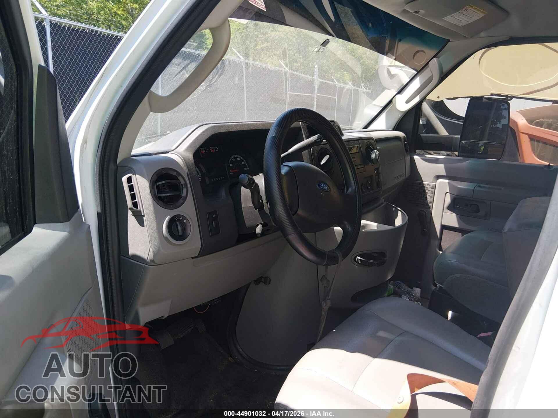 FORD E-350 CUTAWAY 2015 - 1FDWE3FLXFDA22339