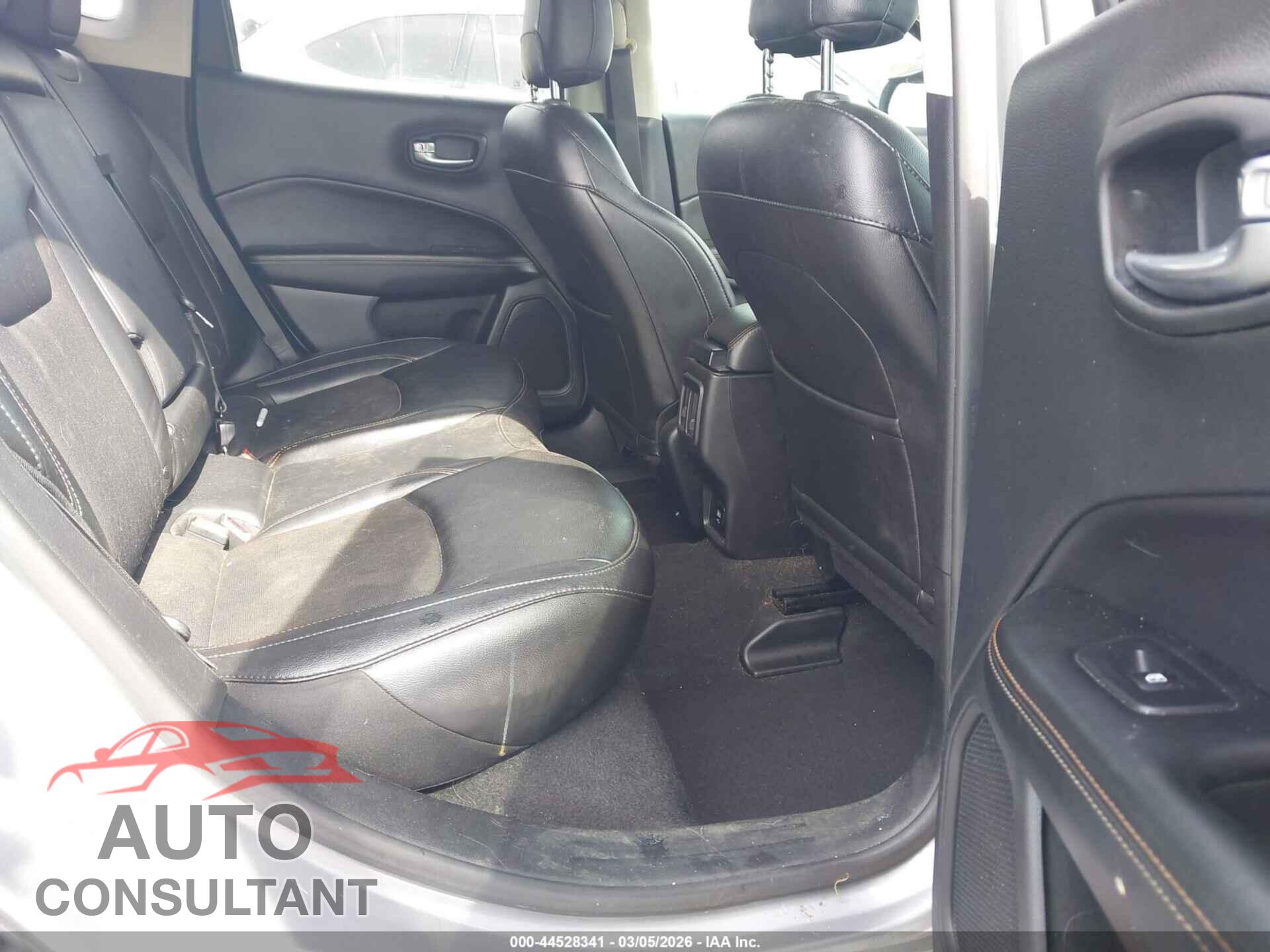 JEEP COMPASS 2020 - 3C4NJDBB9LT174617
