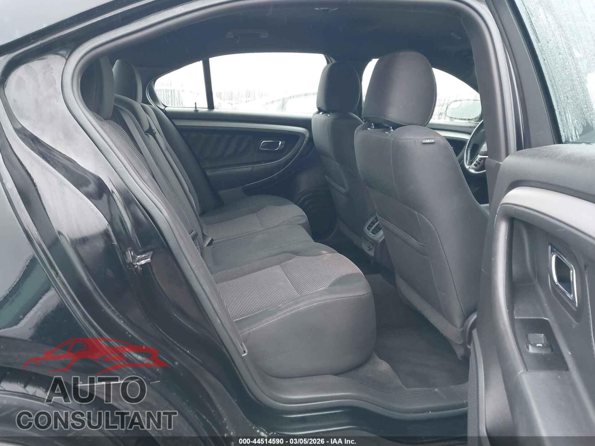 FORD TAURUS 2016 - 1FAHP2E81GG123211