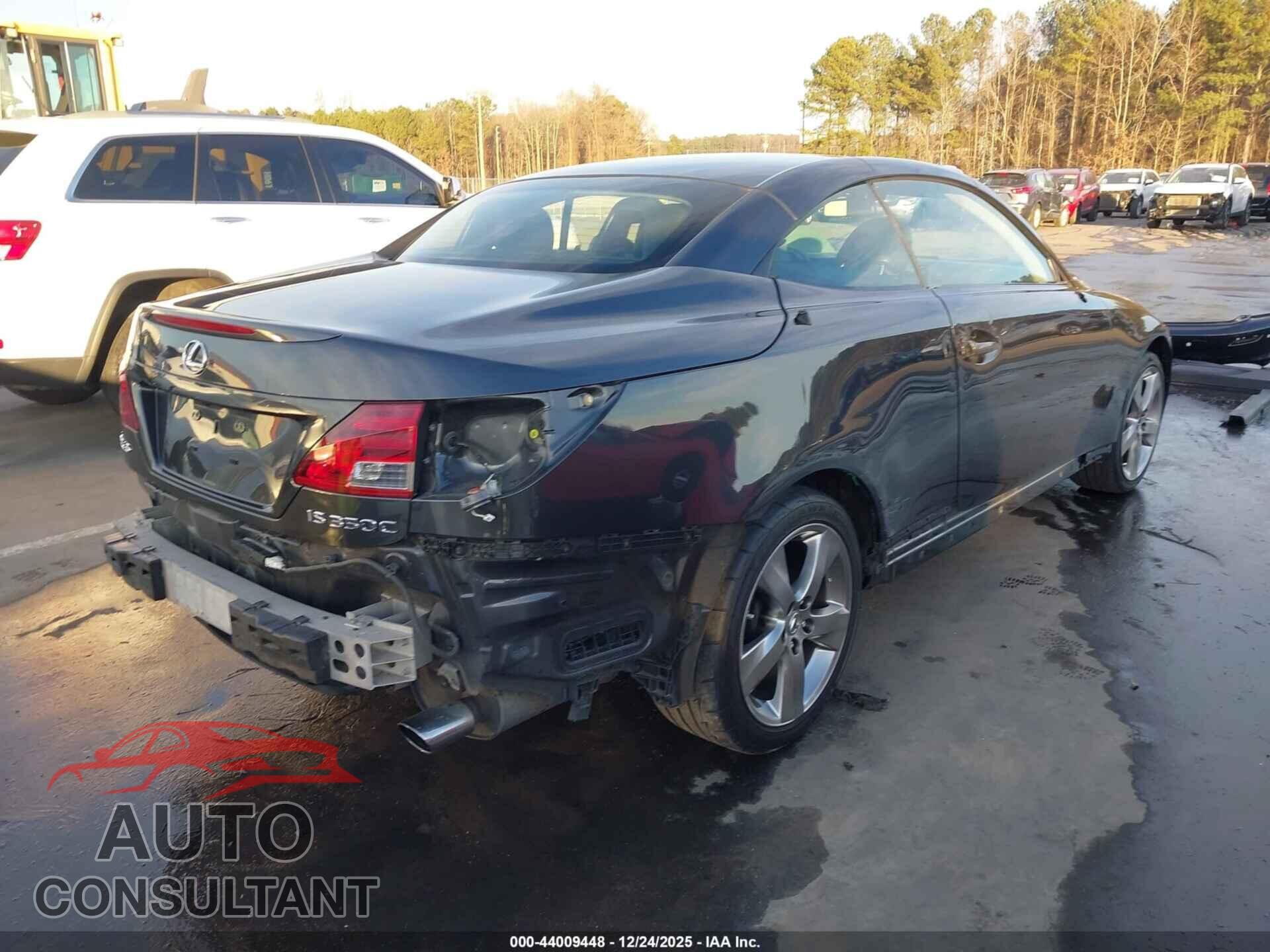 LEXUS IS 350C 2010 - JTHFE2C28A2502831