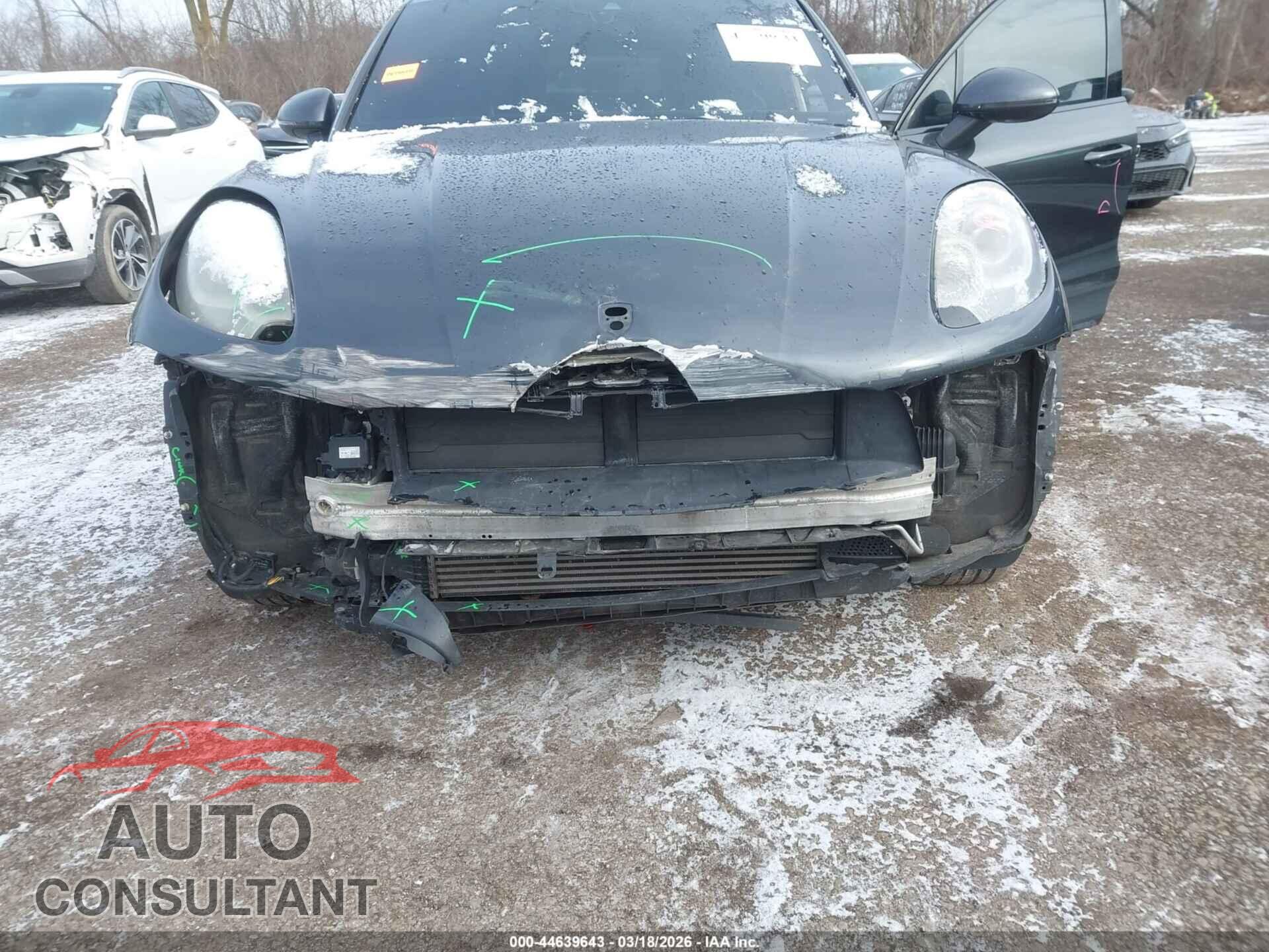PORSCHE MACAN 2017 - WP1AA2A57HLB06400